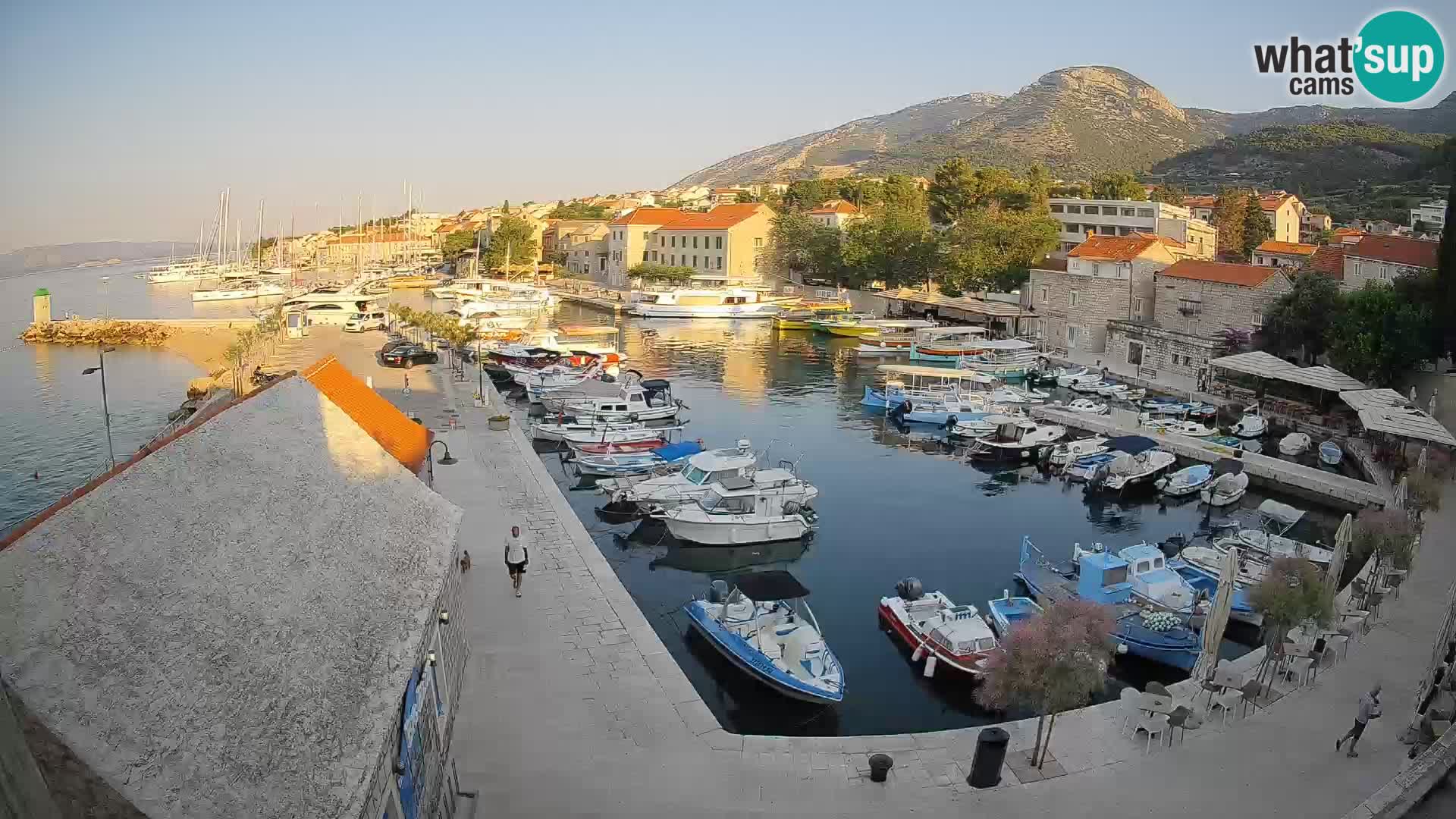 Webcam Bol Hafen – Liveblick auf Bol Riva & Marina