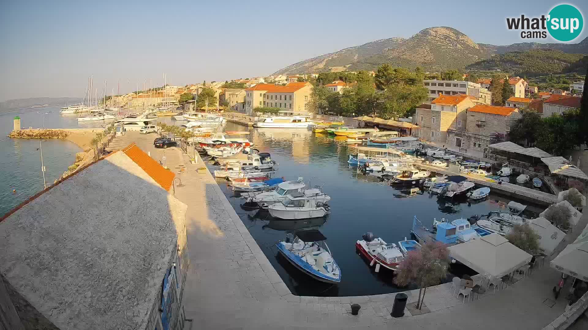 Webcam Bol Harbour – Live View of Bol Riva & Marina