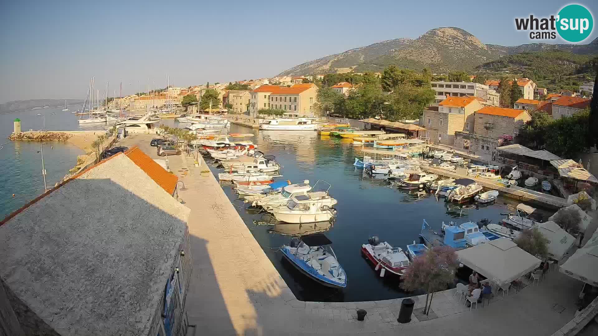 Webcam Bol Harbour – Live View of Bol Riva & Marina