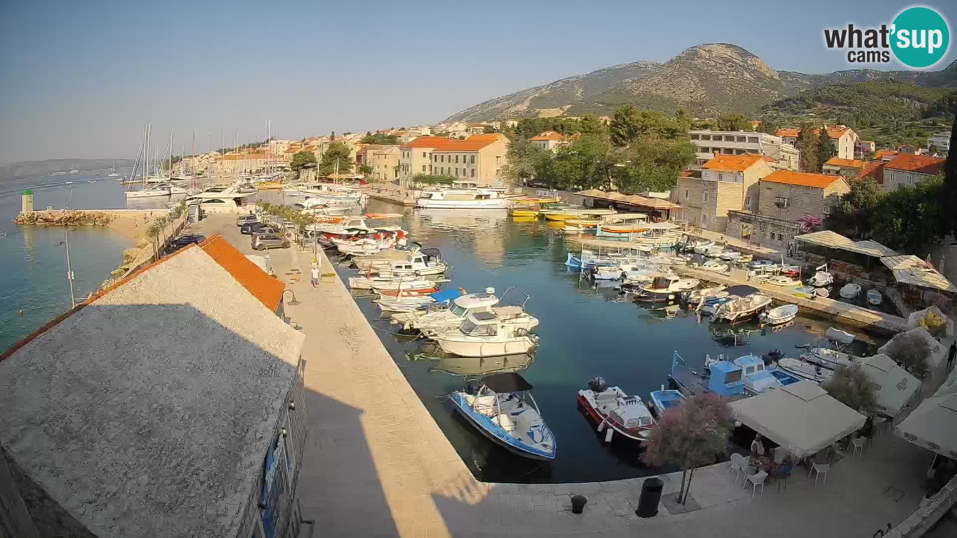 Webcam Bol Harbour – Live View of Bol Riva & Marina