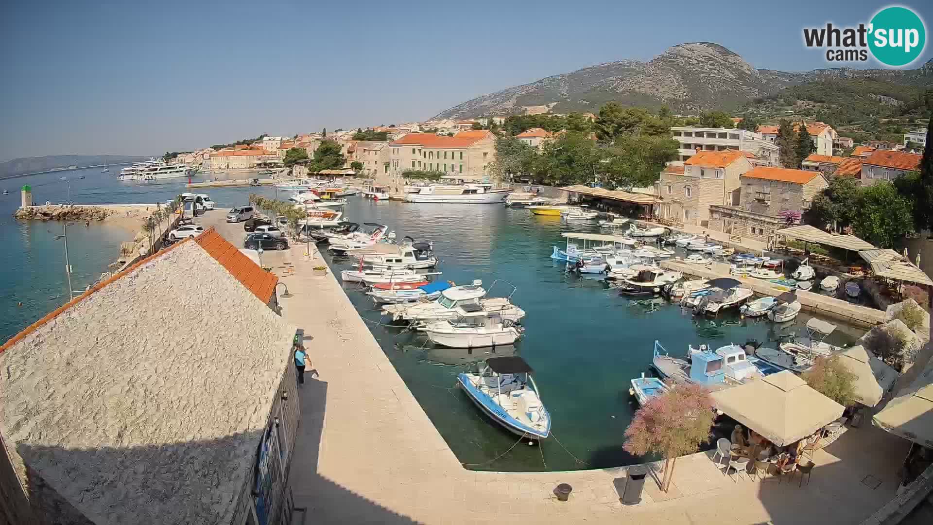 Webcam Bol Harbour – Live View of Bol Riva & Marina