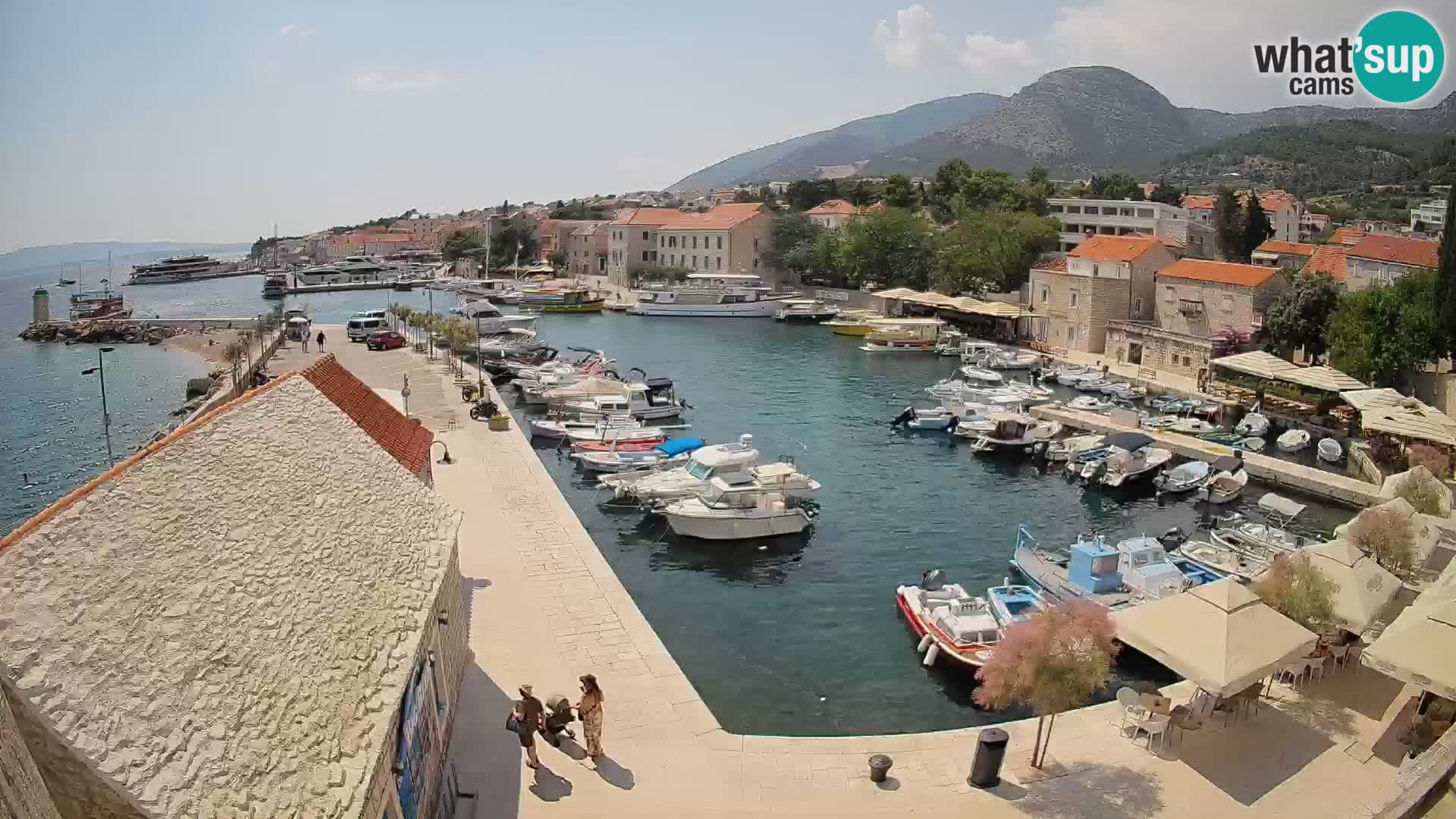 Webcam Bol Harbour – Live View of Bol Riva & Marina