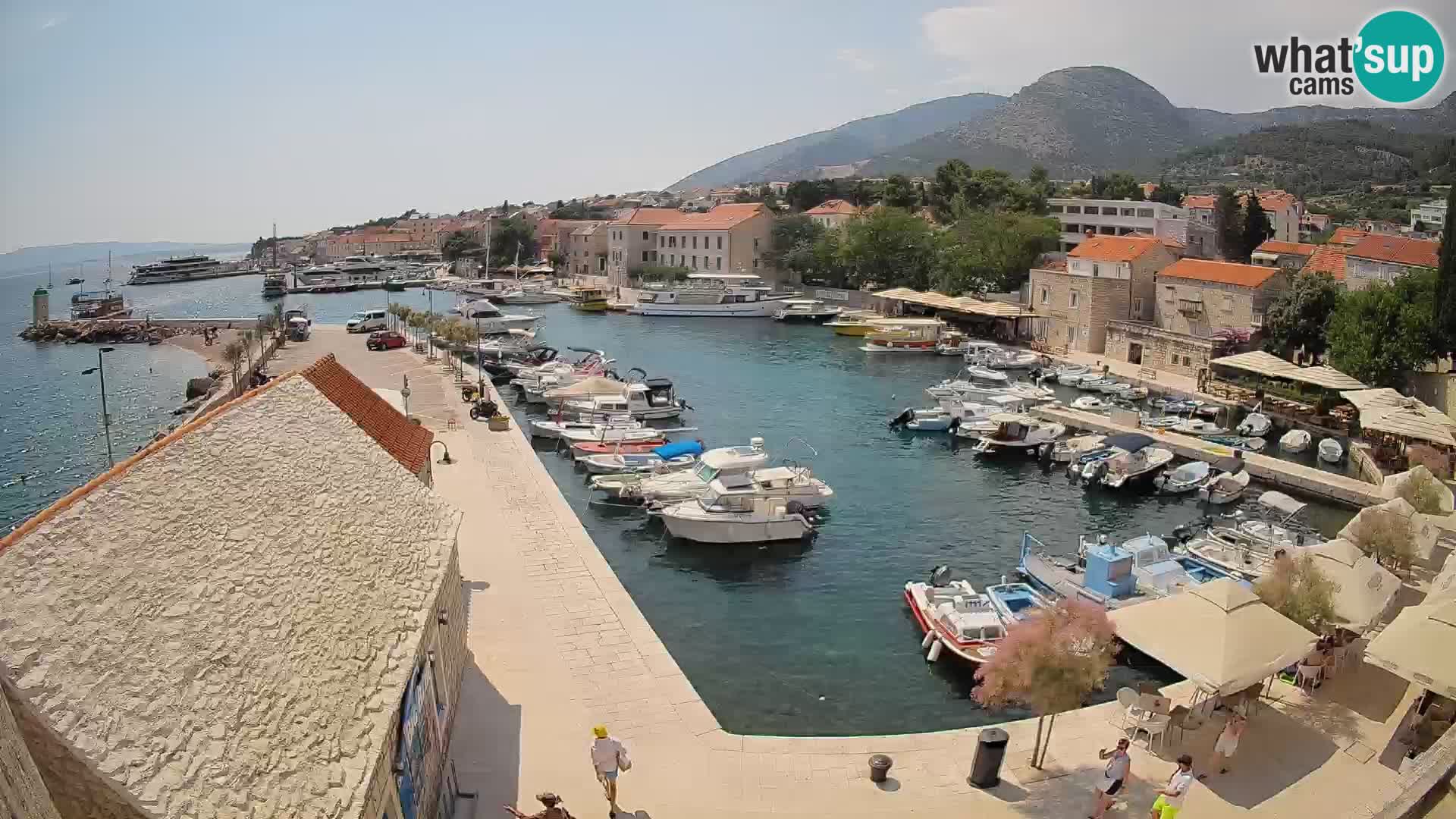 Webcam Bol Hafen – Liveblick auf Bol Riva & Marina