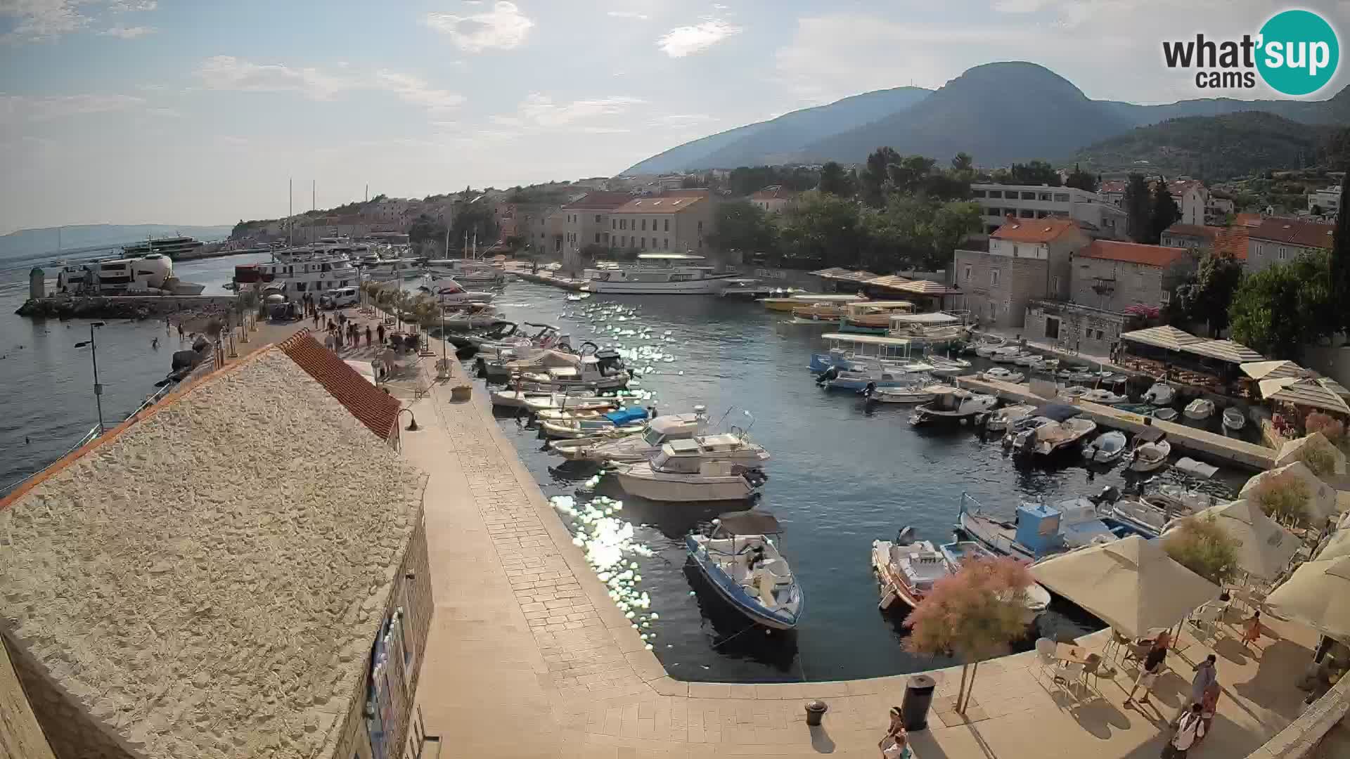 Webcam Bol Harbour – Live View of Bol Riva & Marina