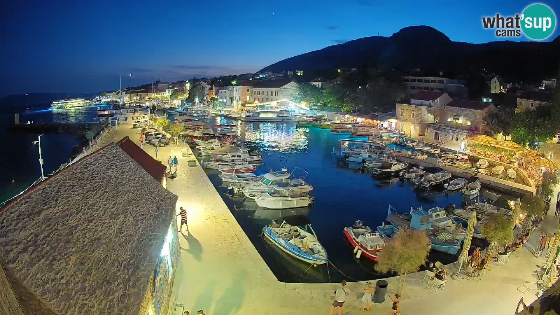 Webcam Bol Harbour – Live View of Bol Riva & Marina
