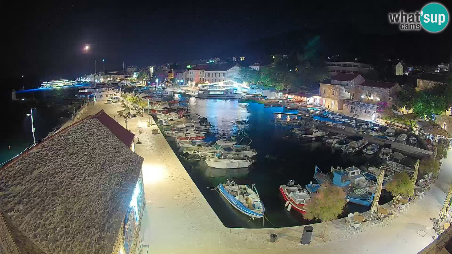 Webcam Bol Harbour – Live View of Bol Riva & Marina