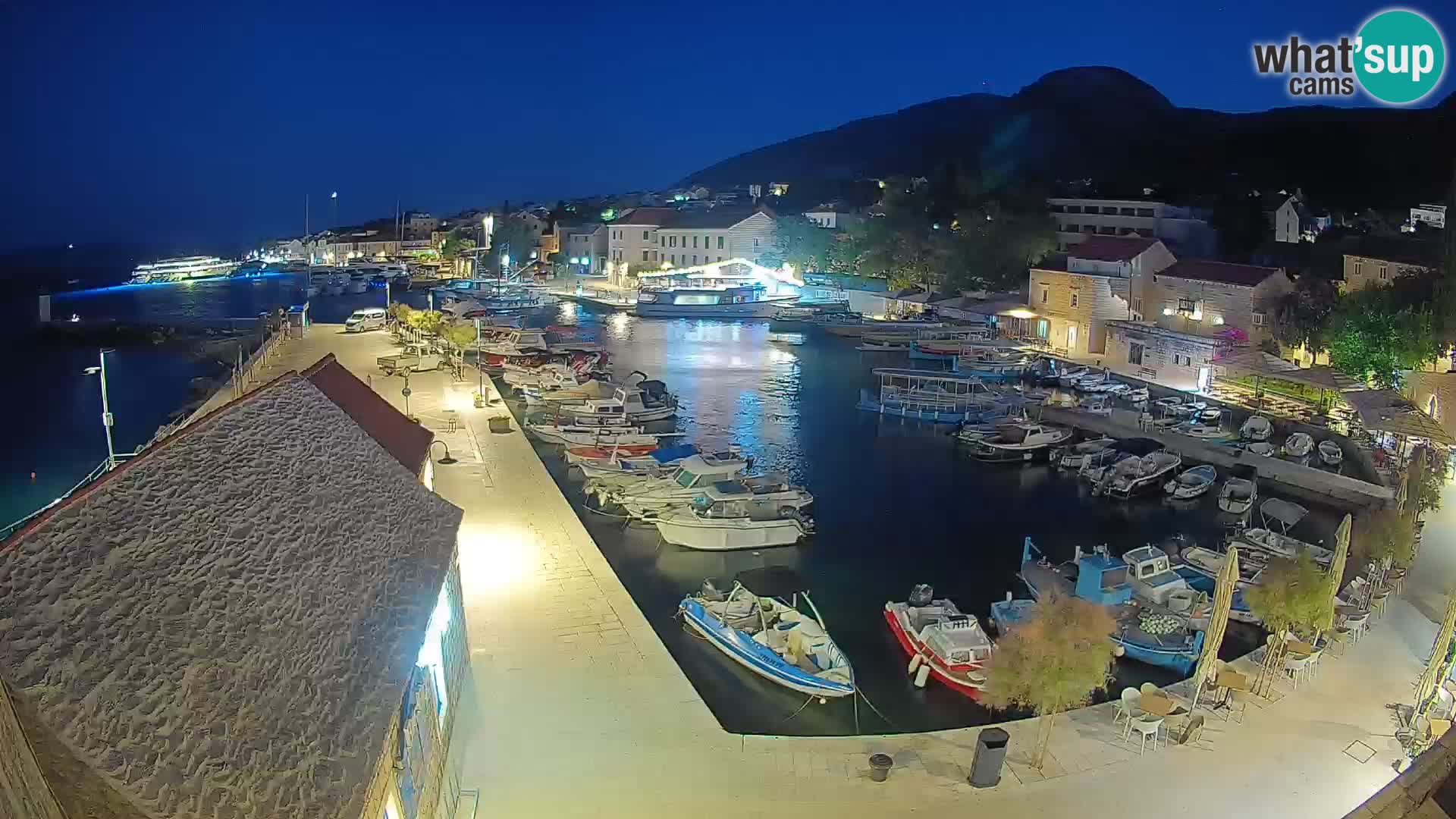 Webcam Bol Harbour – Live View of Bol Riva & Marina