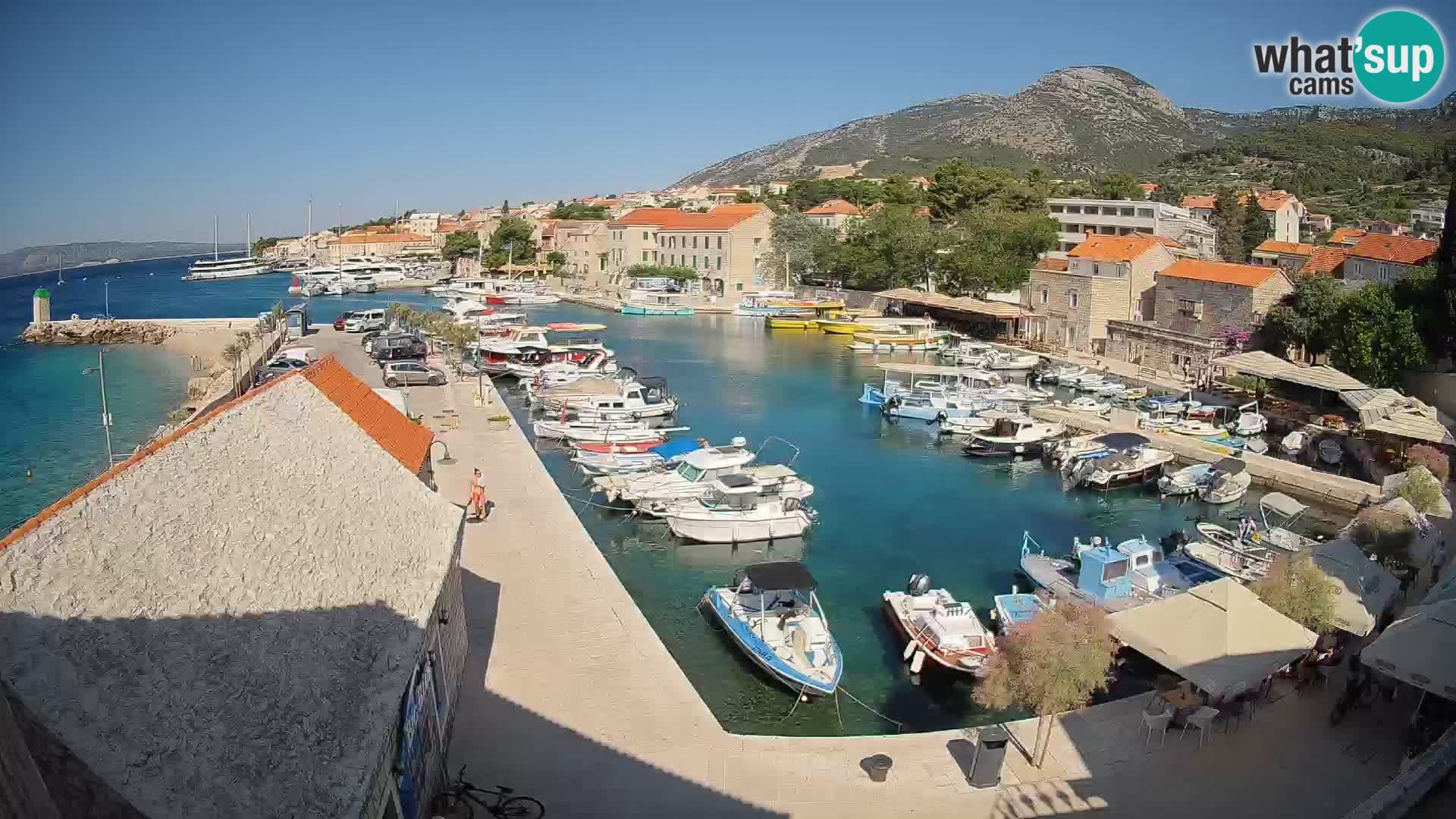 Webcam porto di Bol – Vista live sulla Riva e Marina