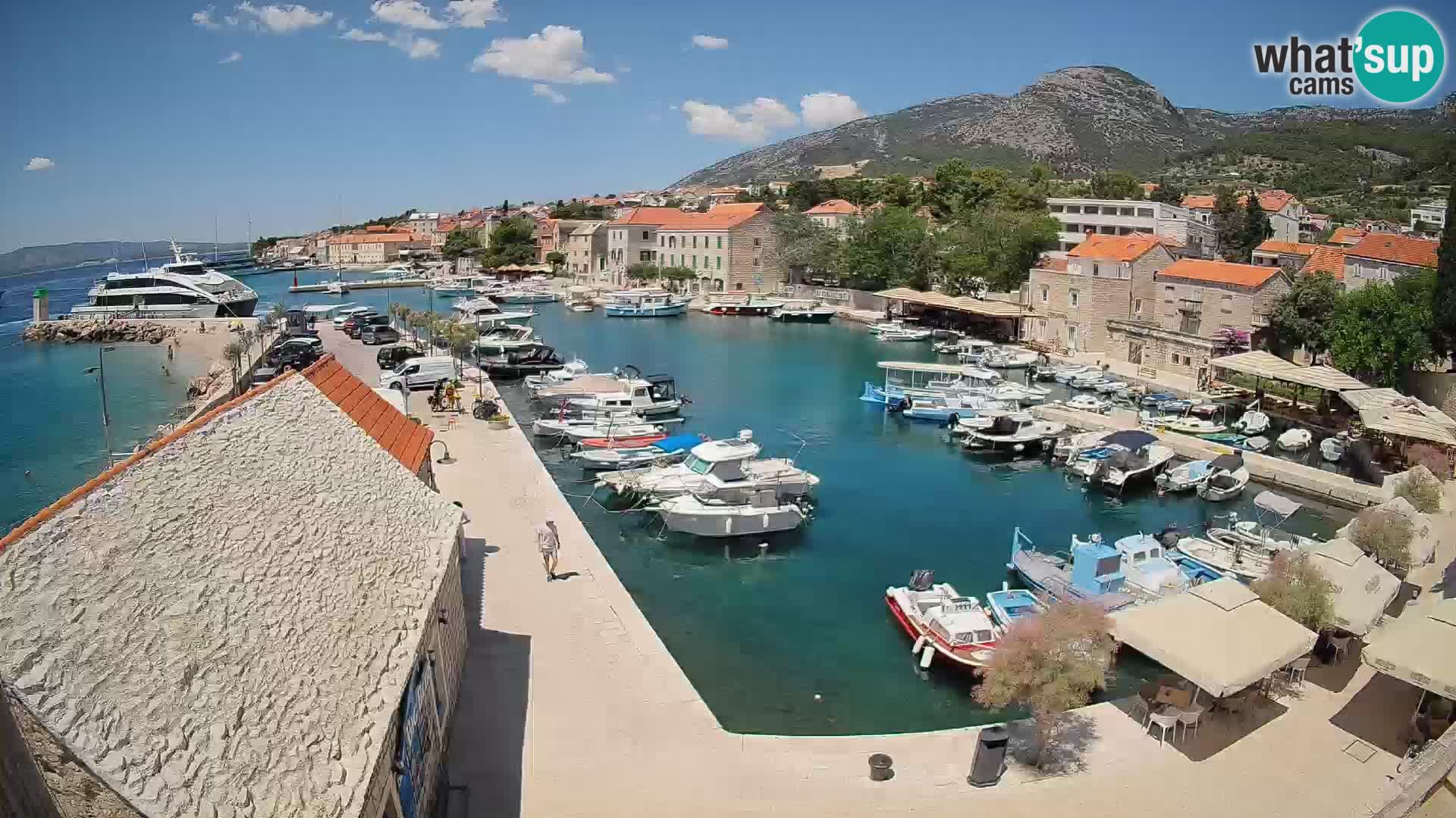 Webcam Bol Harbour – Live View of Bol Riva & Marina