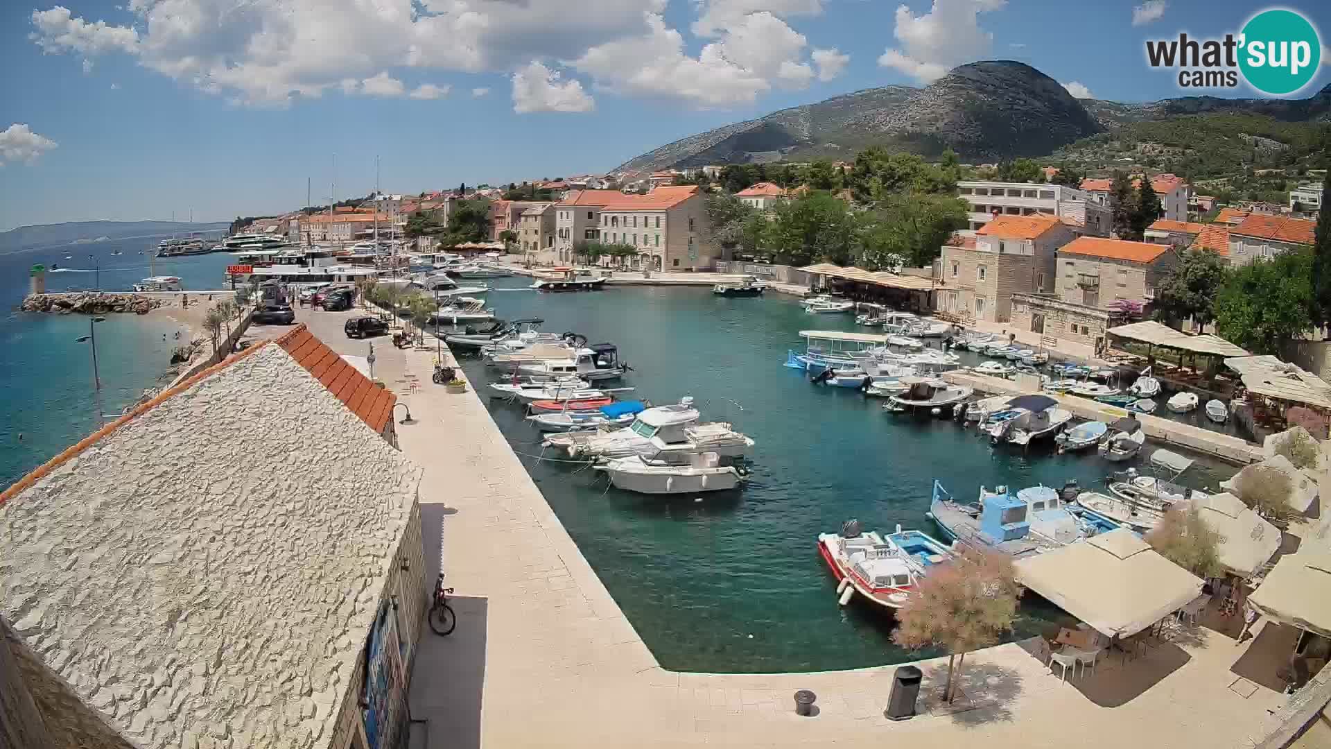 Webcam Bol Hafen – Liveblick auf Bol Riva & Marina