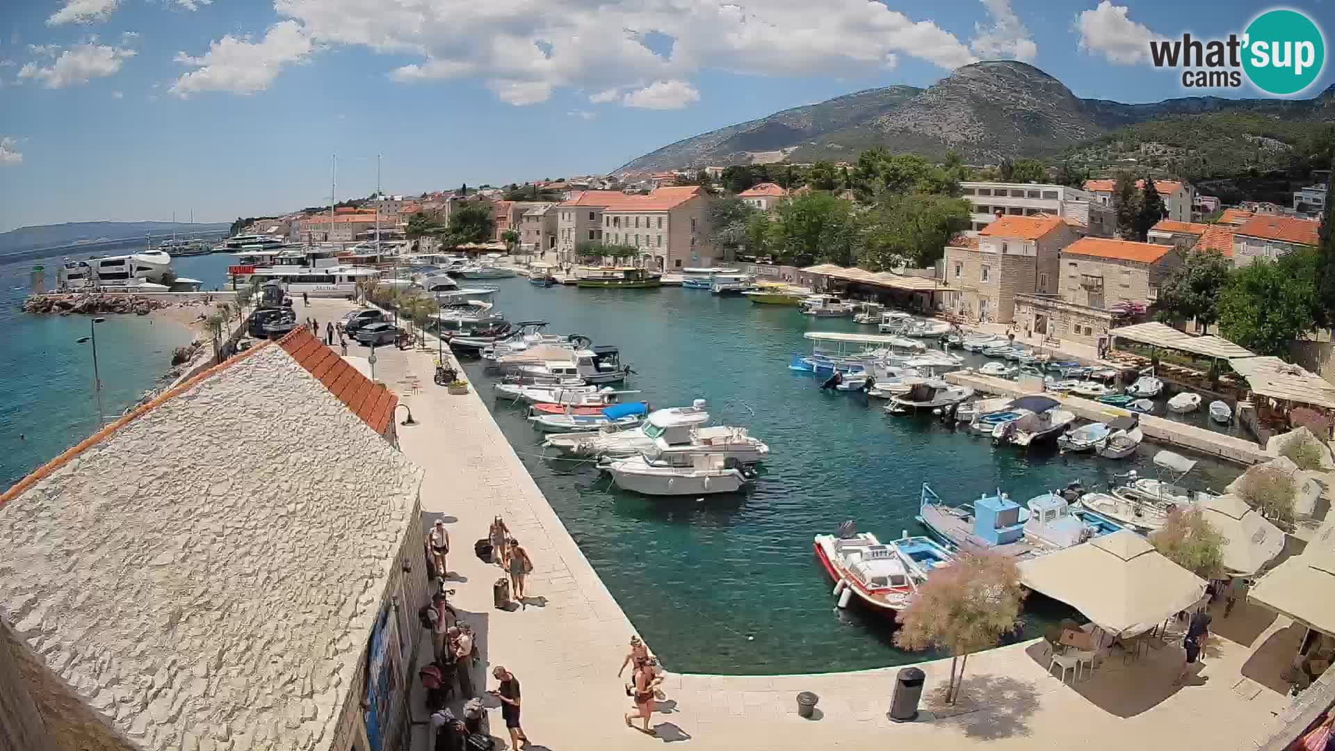 Webcam porto di Bol – Vista live sulla Riva e Marina
