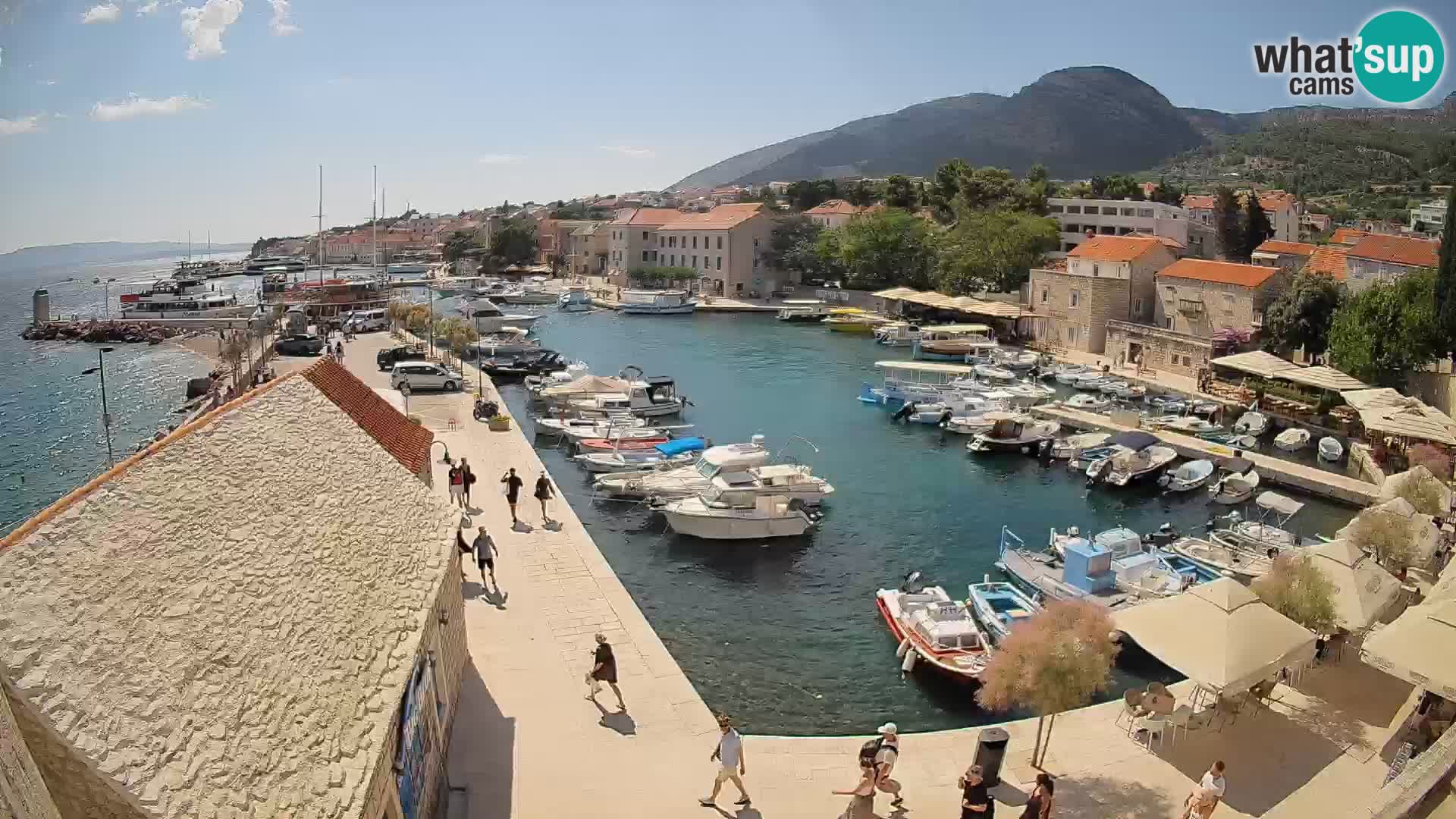 Webcam Bol Harbour – Live View of Bol Riva & Marina