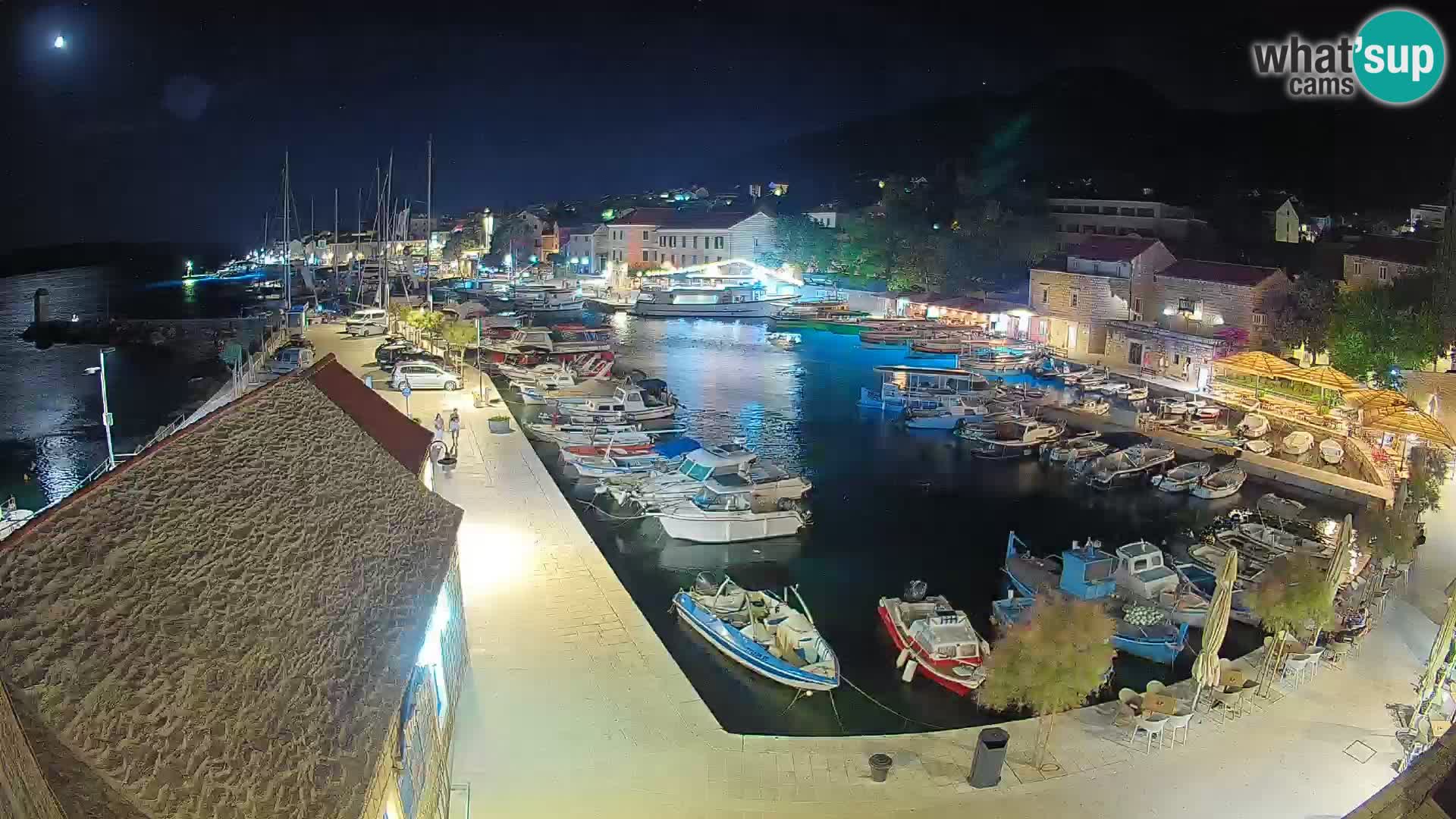 Webcam Bol Harbour – Live View of Bol Riva & Marina