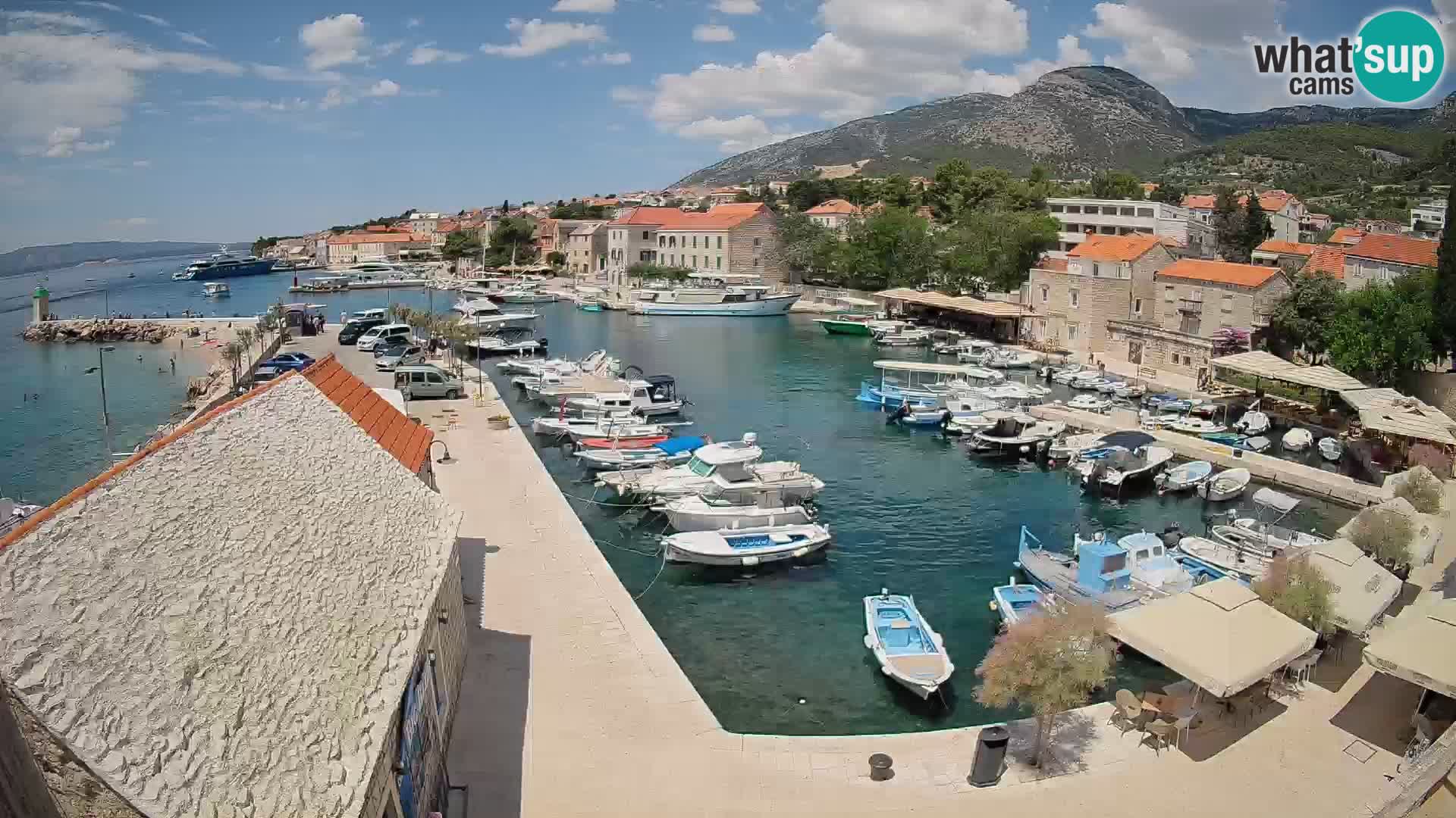 Webcam Bol Hafen – Liveblick auf Bol Riva & Marina