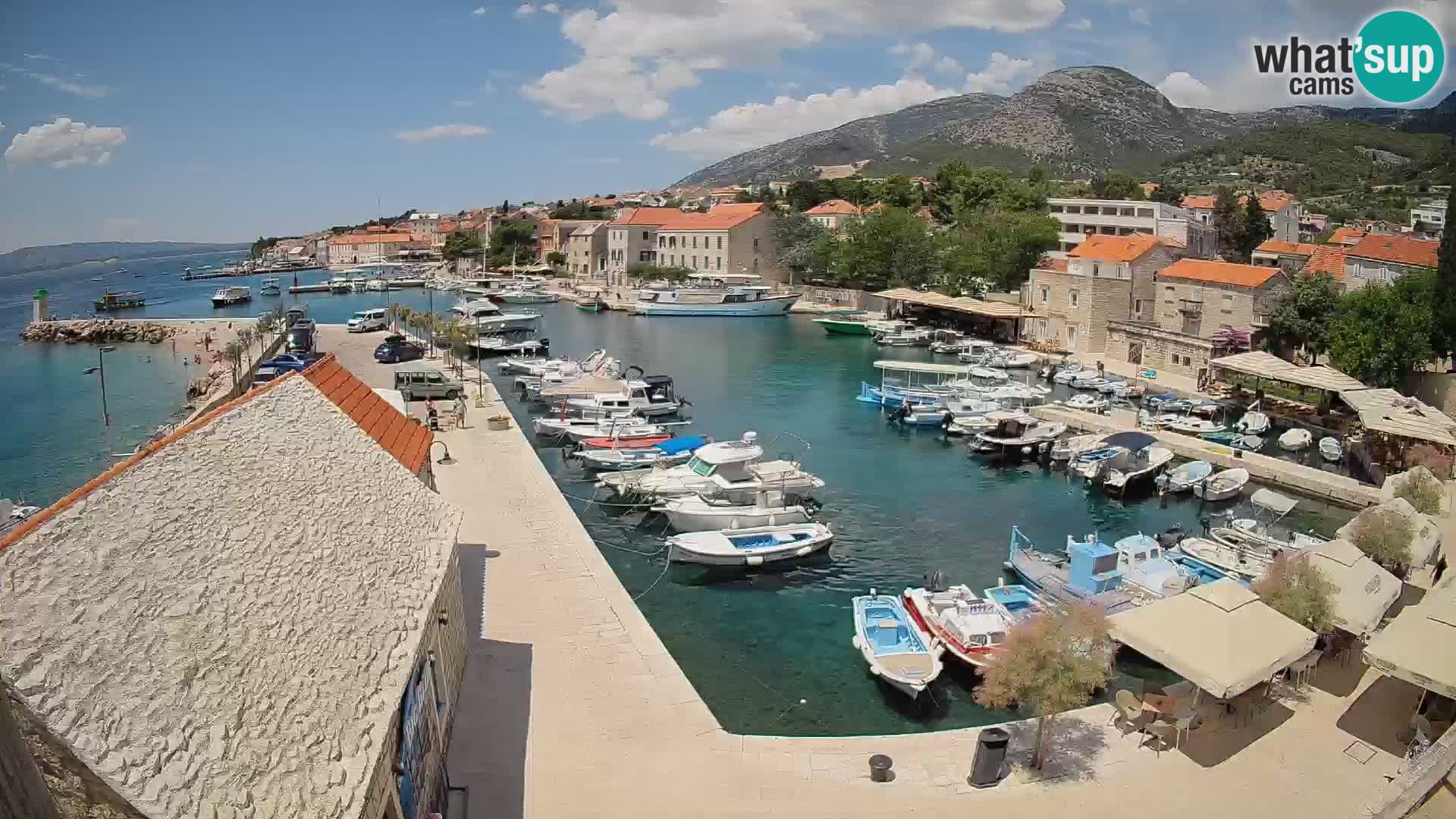 Webcam porto di Bol – Vista live sulla Riva e Marina