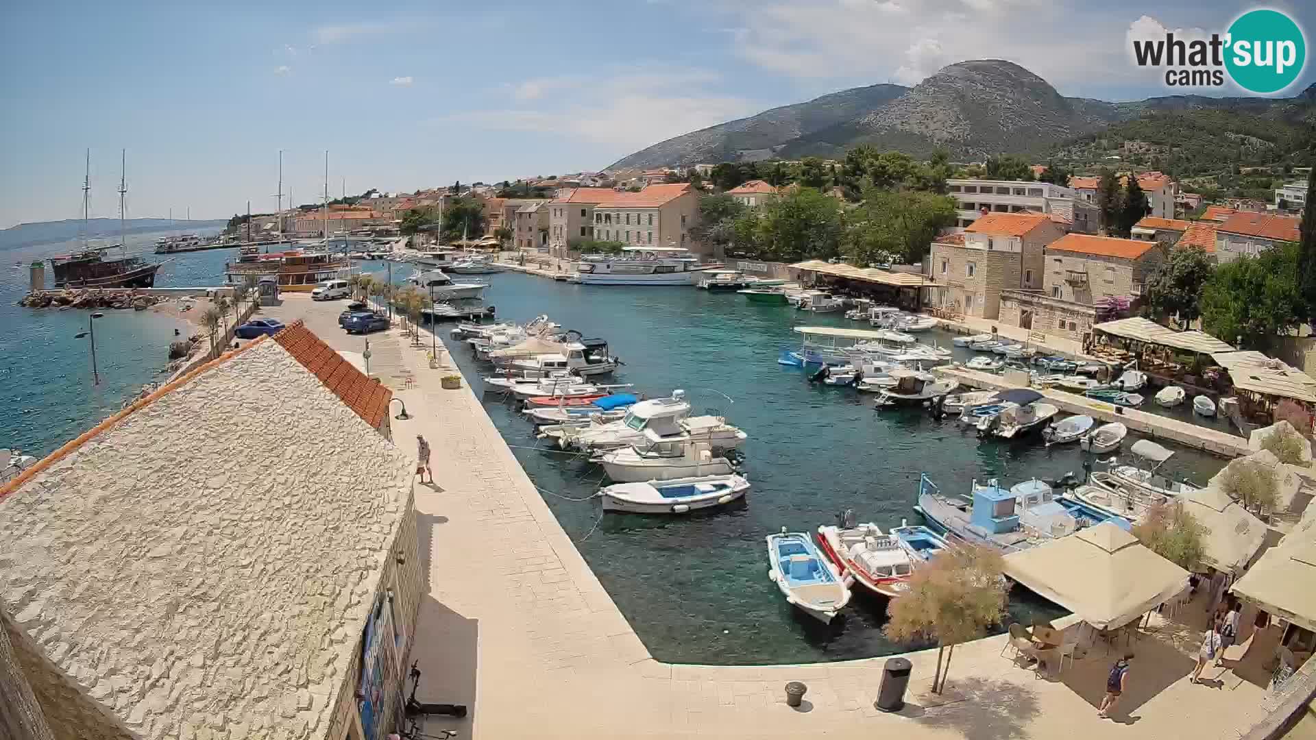 Webcam Bol Harbour – Live View of Bol Riva & Marina