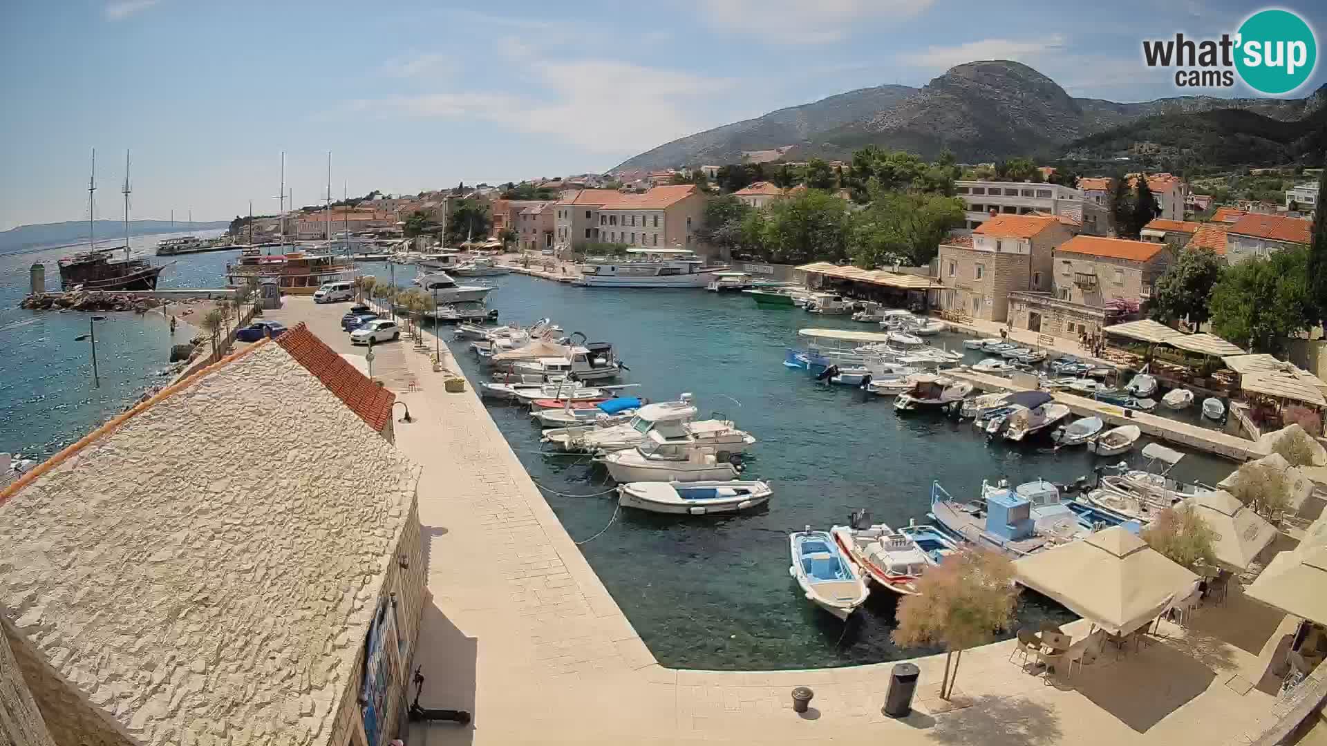 Webcam Bol Hafen – Liveblick auf Bol Riva & Marina