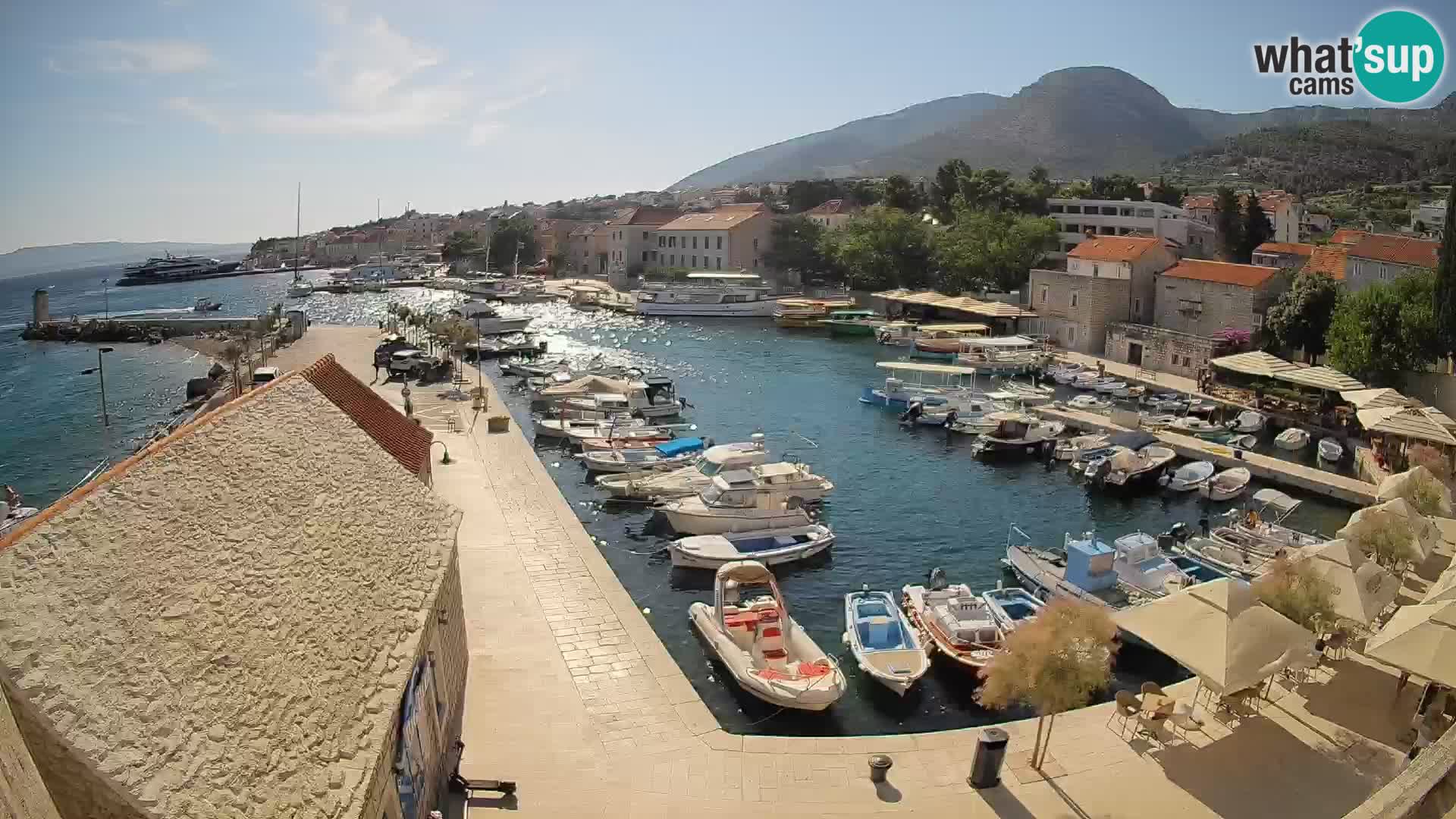 Webcam Bol Harbour – Live View of Bol Riva & Marina