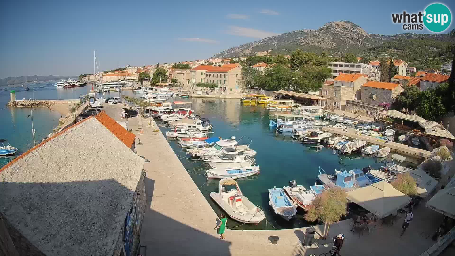 Webcam Bol Harbour – Live View of Bol Riva & Marina
