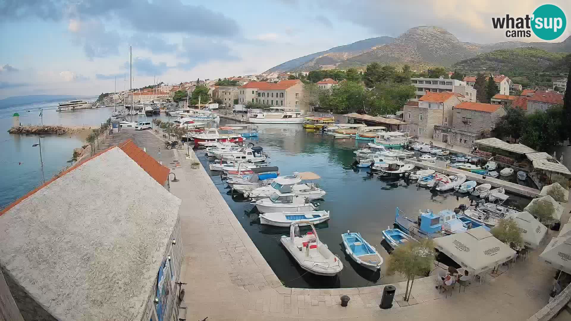 Webcam Bol Harbour – Live View of Bol Riva & Marina