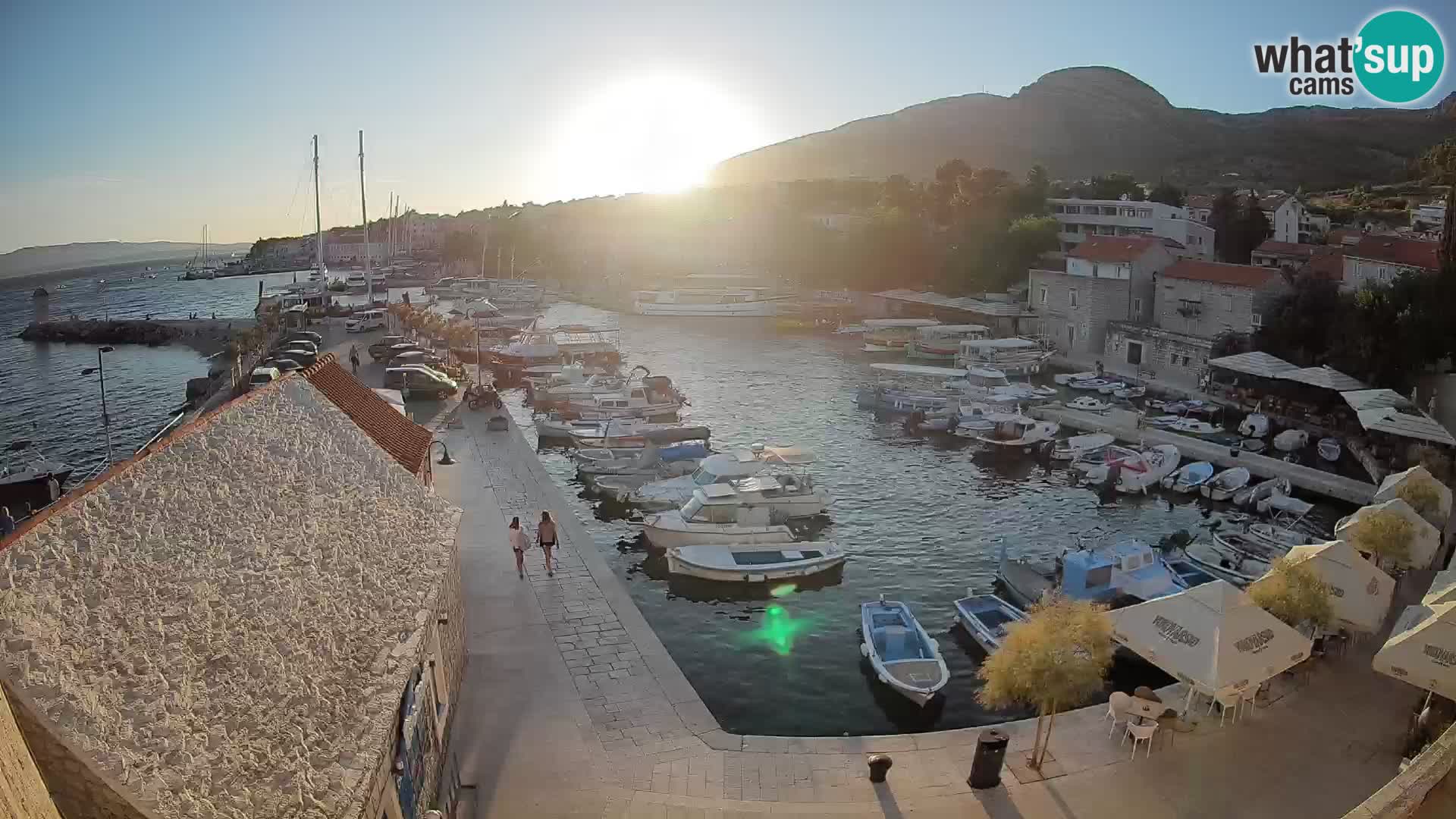Webcam Bol Hafen – Liveblick auf Bol Riva & Marina