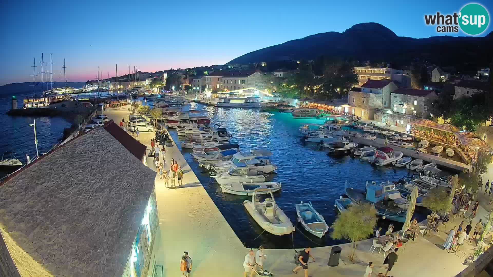 Webcam Bol Harbour – Live View of Bol Riva & Marina