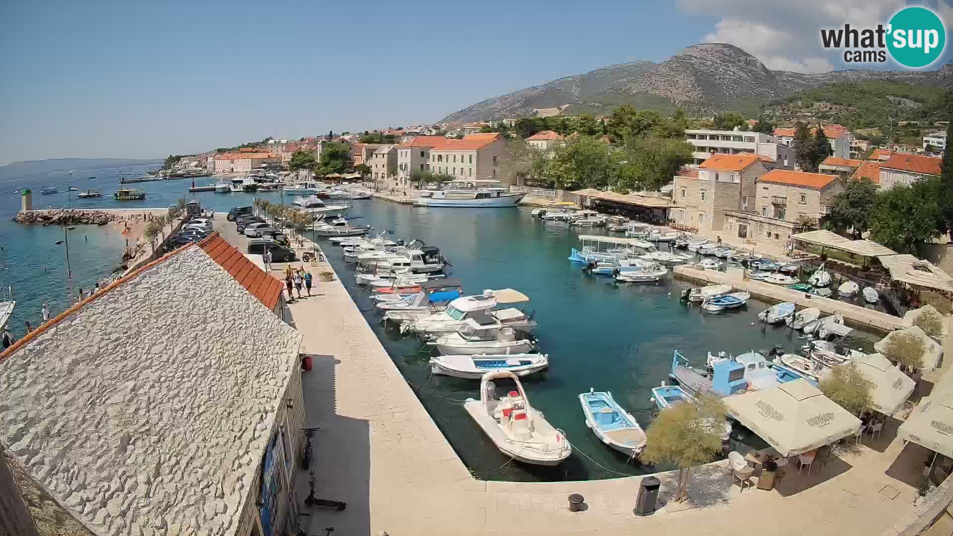 Webcam Bol Harbour – Live View of Bol Riva & Marina