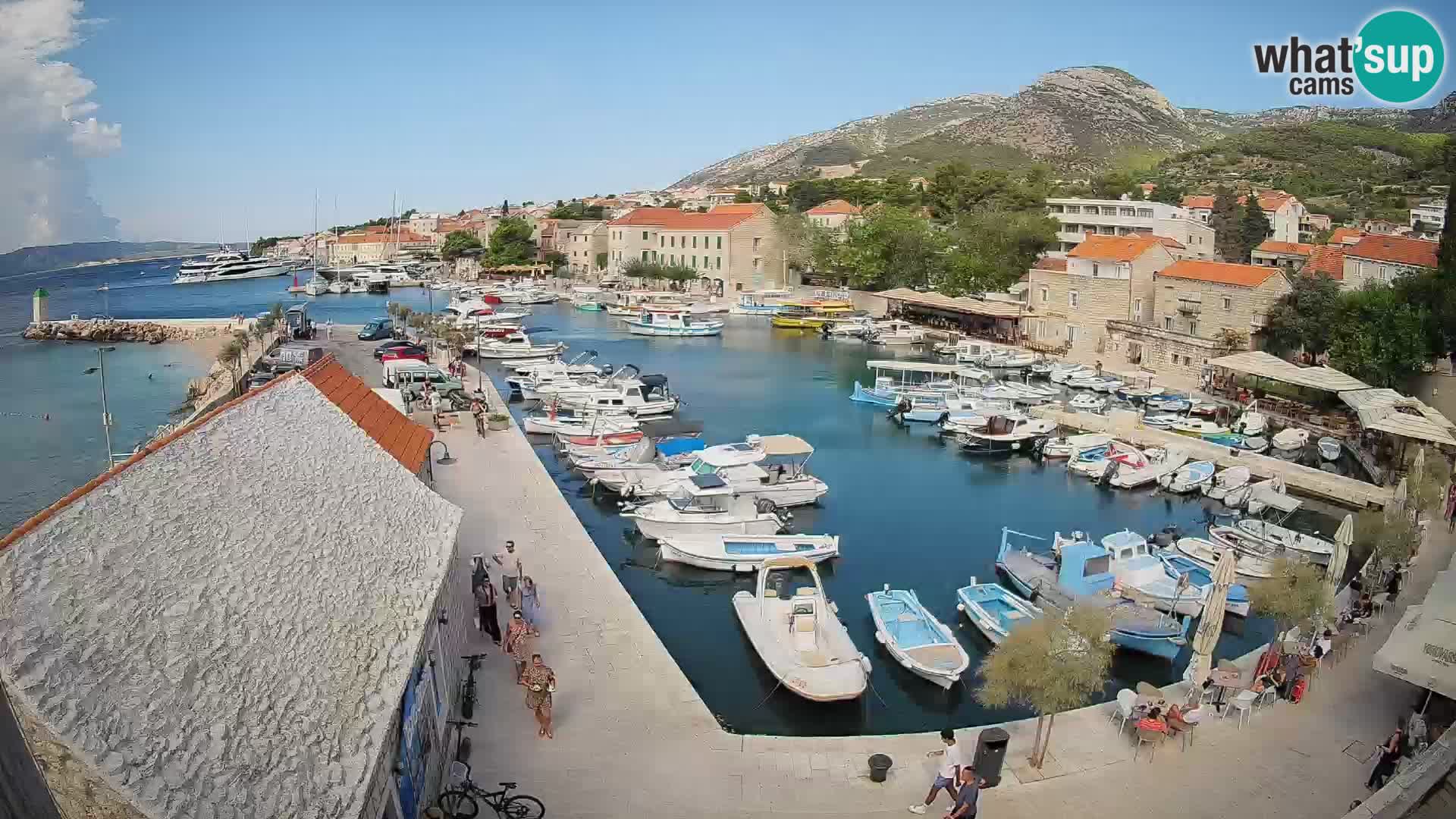 Webcam Bol Harbour – Live View of Bol Riva & Marina