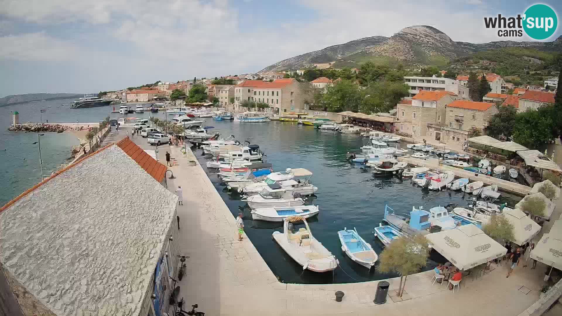 Webcam Bol Hafen – Liveblick auf Bol Riva & Marina