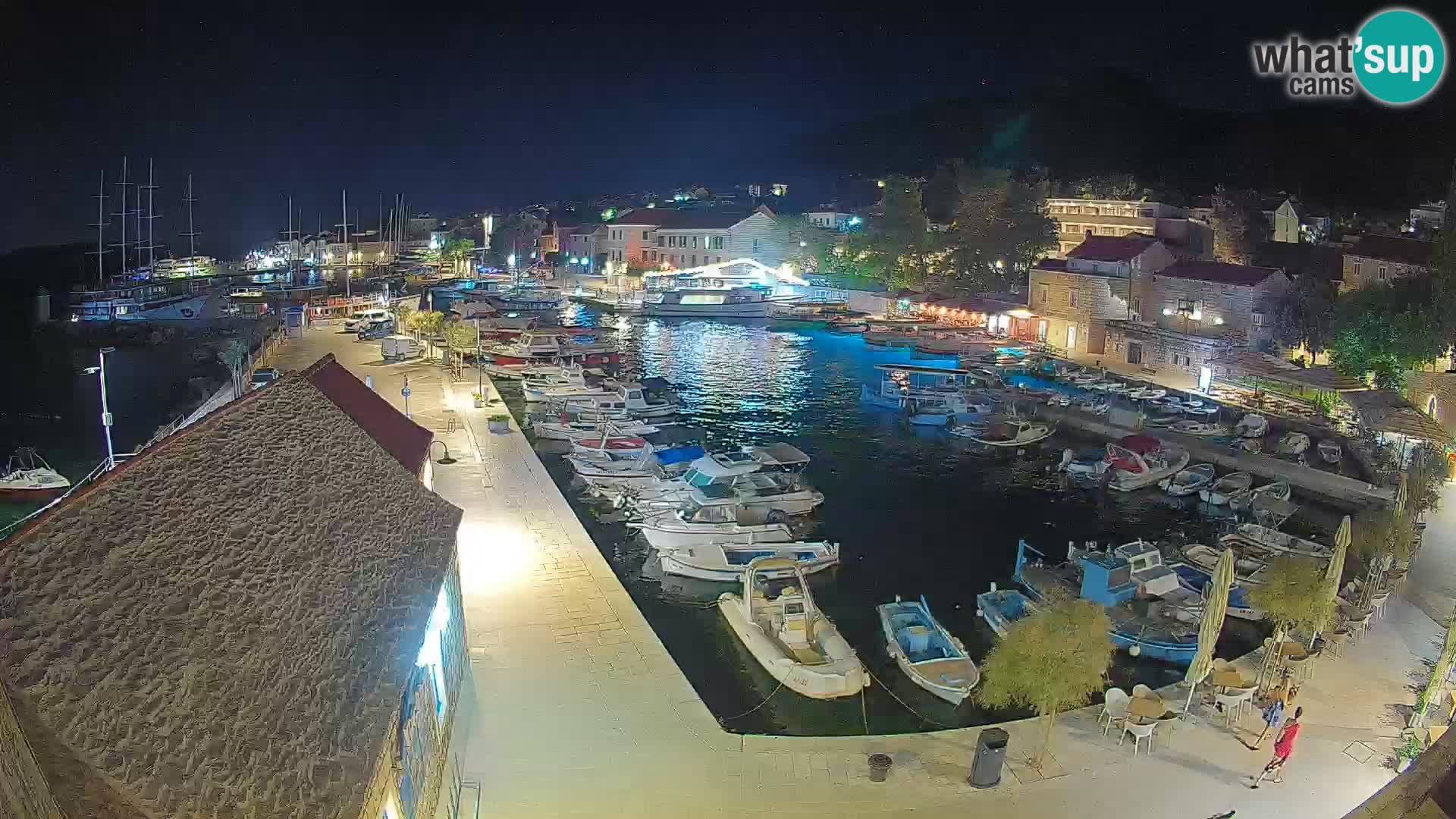 Webcam Bol Harbour – Live View of Bol Riva & Marina
