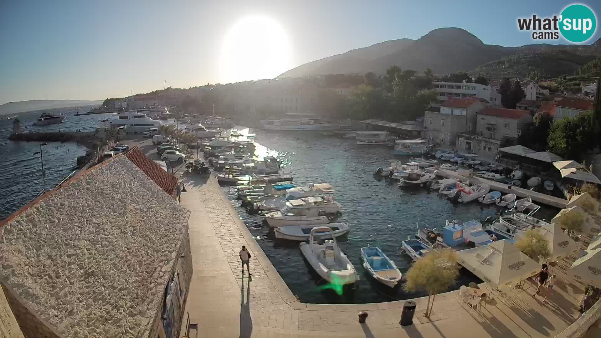 Webcam Bol Harbour – Live View of Bol Riva & Marina