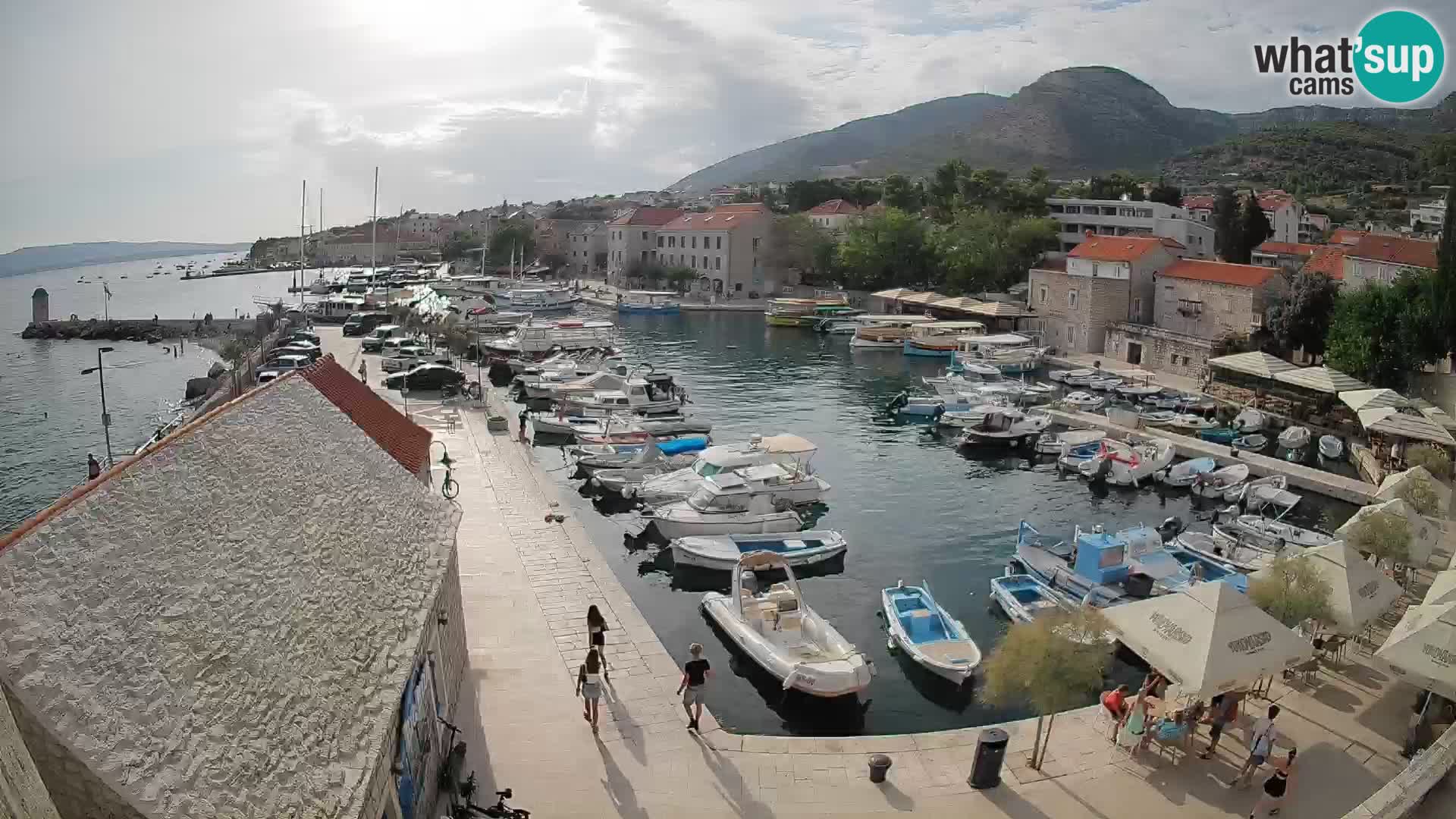 Webcam Bol Harbour – Live View of Bol Riva & Marina