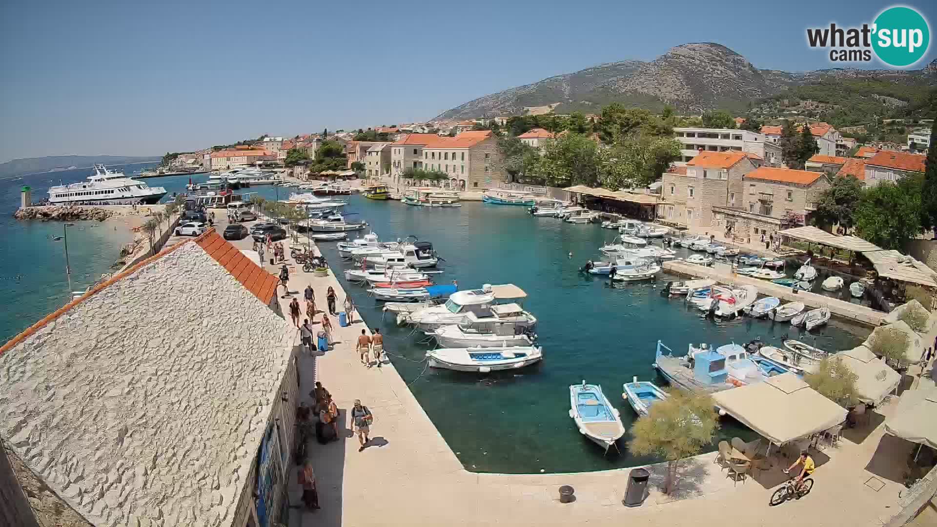 Webcam Bol Harbour – Live View of Bol Riva & Marina