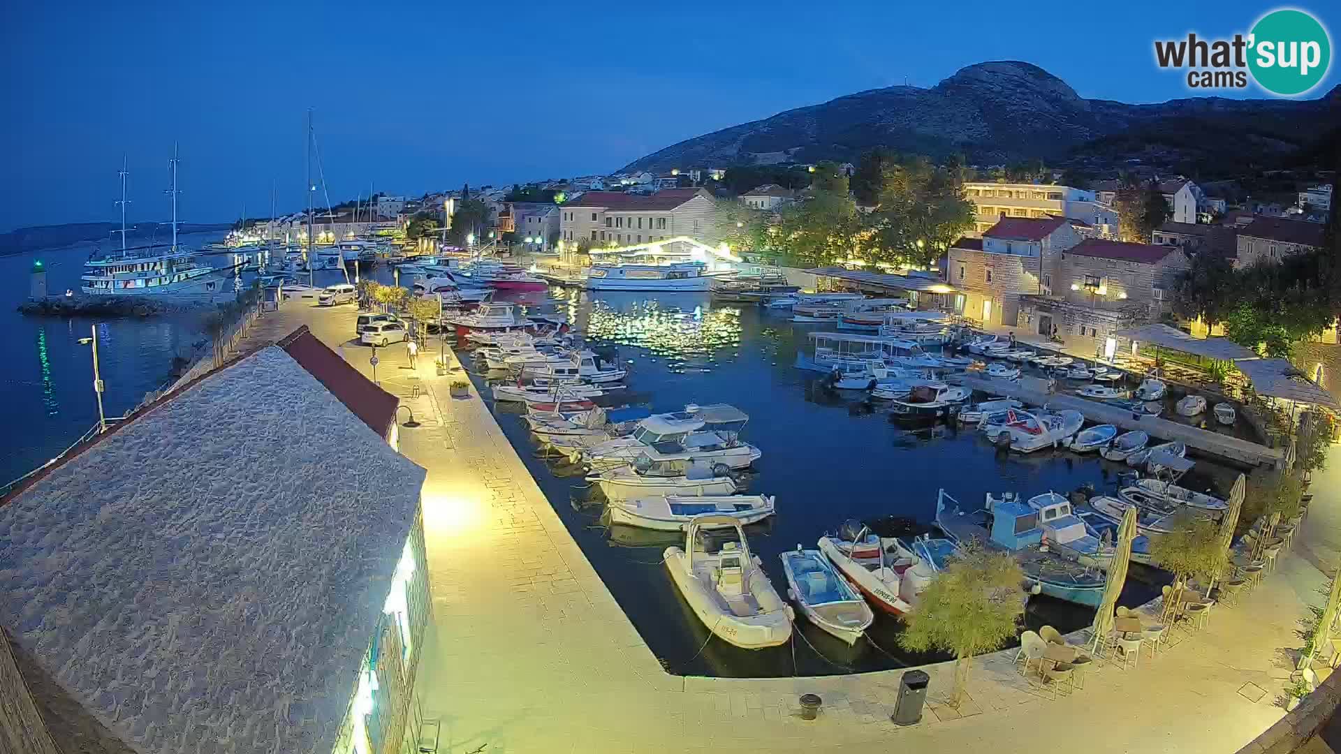 Webcam Bol Harbour – Live View of Bol Riva & Marina
