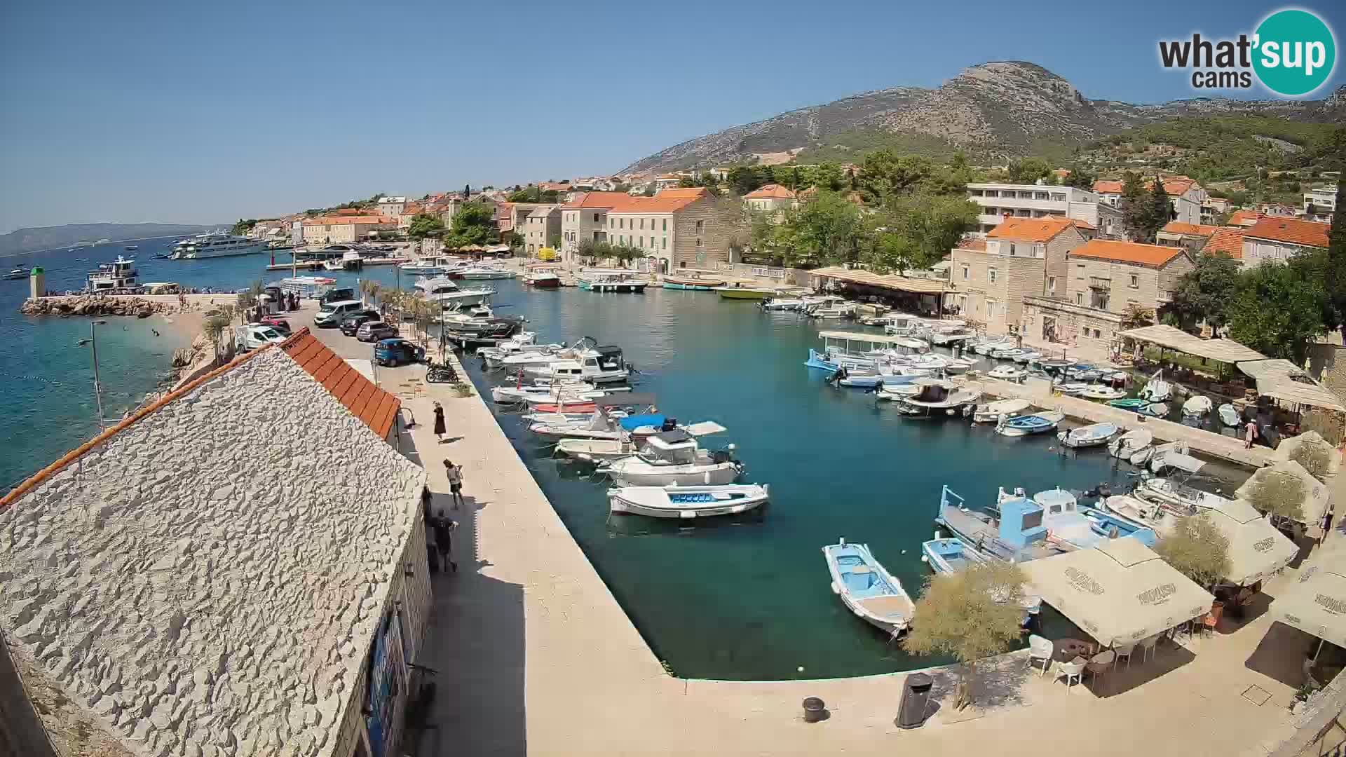 Webcam Bol Harbour – Live View of Bol Riva & Marina