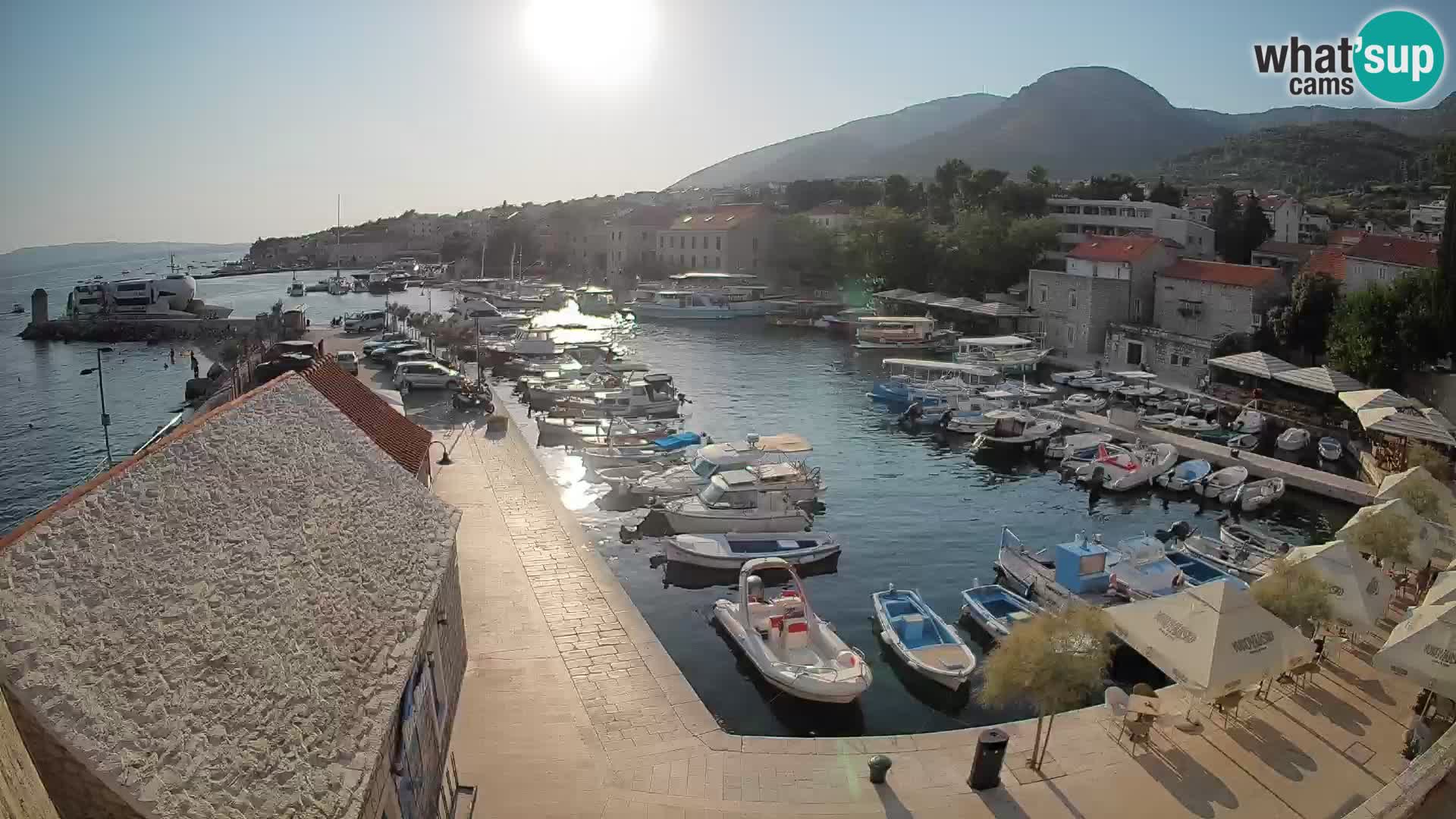 Webcam Bol Harbour – Live View of Bol Riva & Marina