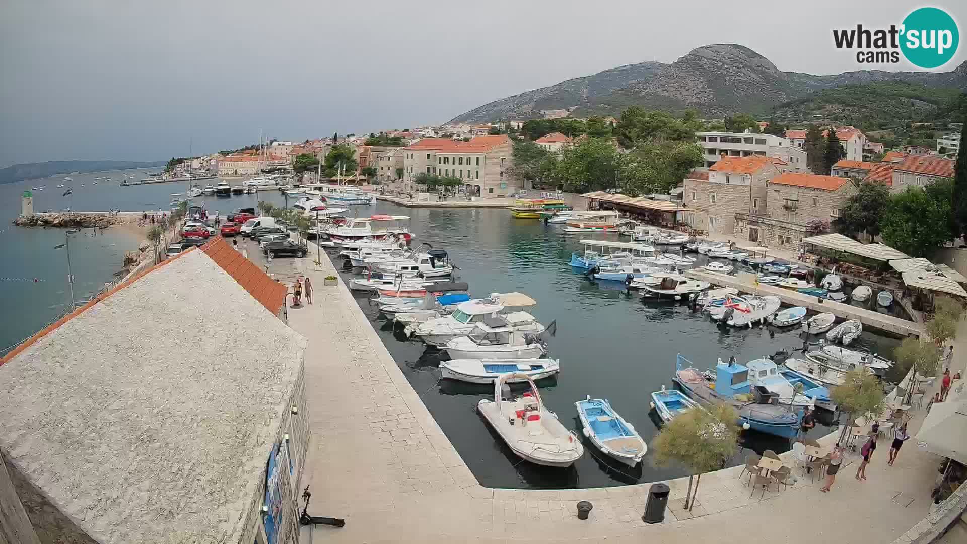 Webcam Bol Hafen – Liveblick auf Bol Riva & Marina