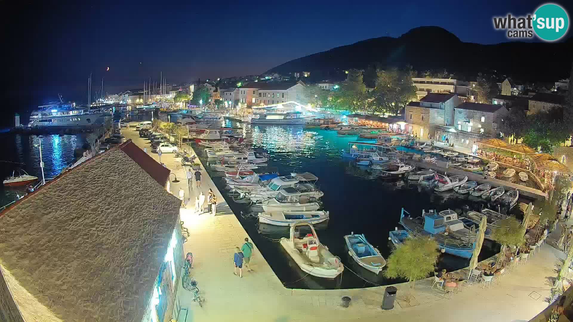 Webcam Bol Hafen – Liveblick auf Bol Riva & Marina