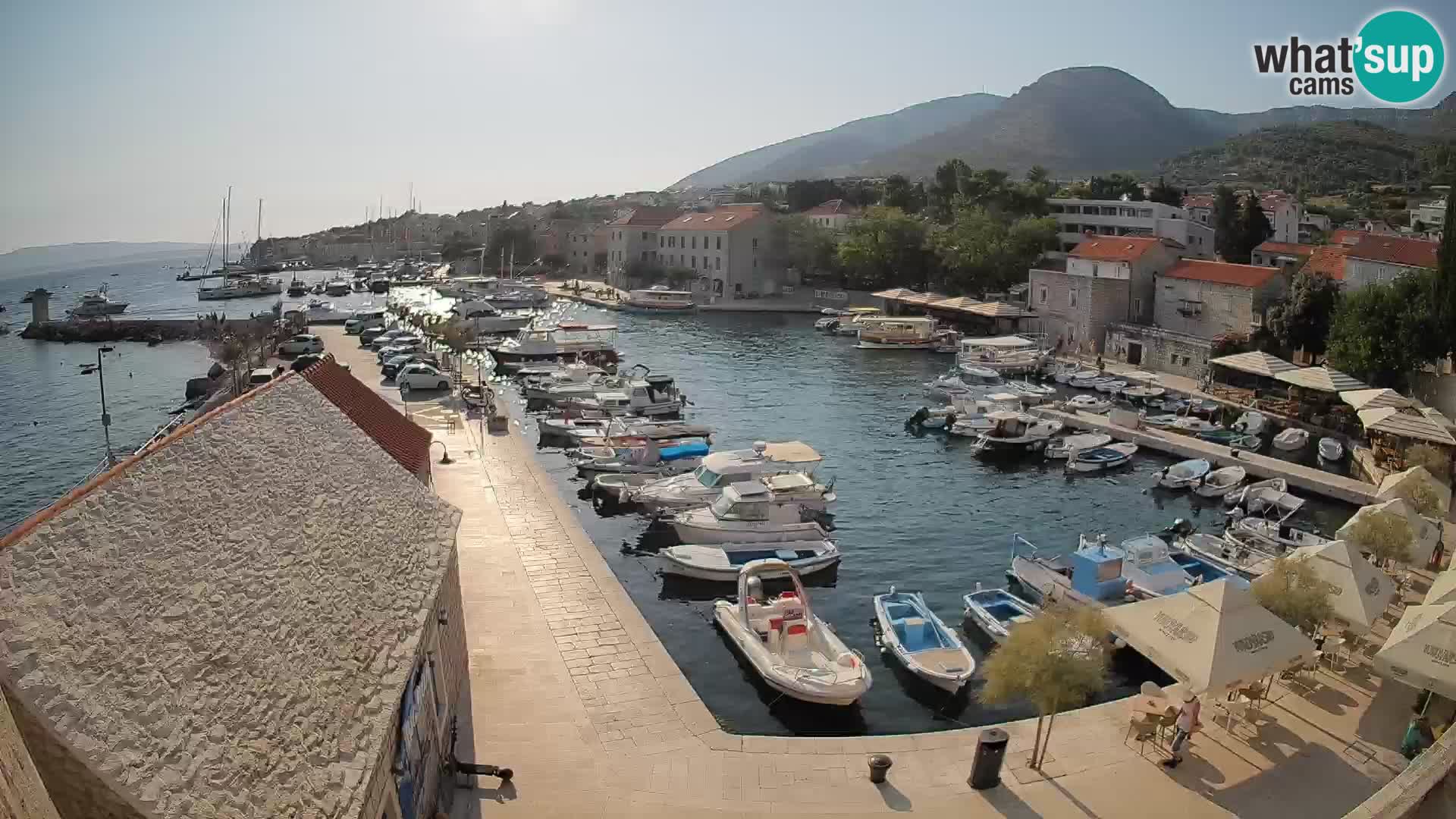 Webcam Bol Harbour – Live View of Bol Riva & Marina