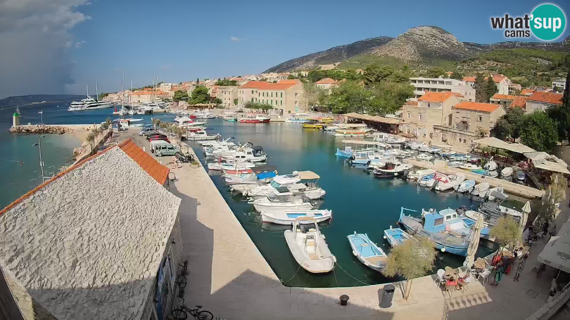 Webcam Bol Hafen – Liveblick auf Bol Riva & Marina