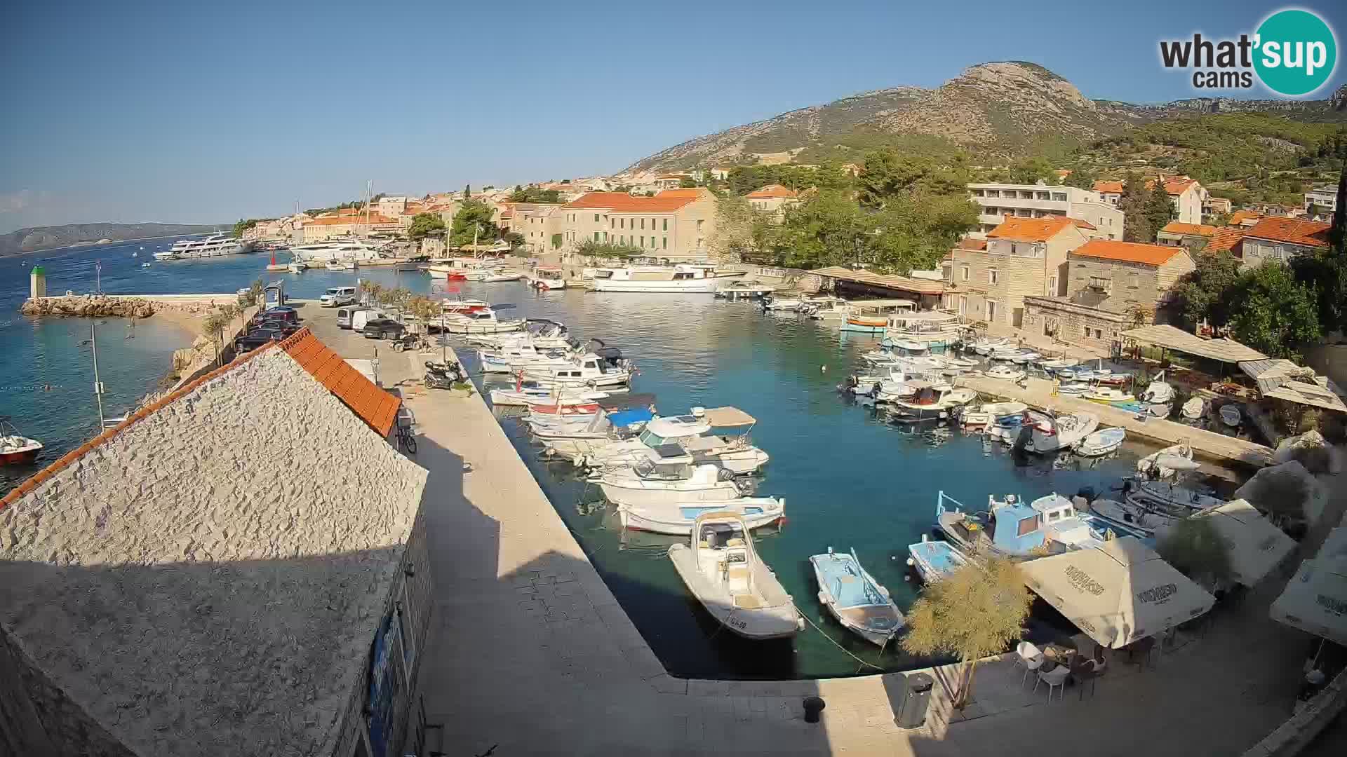 Webcam Bol Hafen – Liveblick auf Bol Riva & Marina