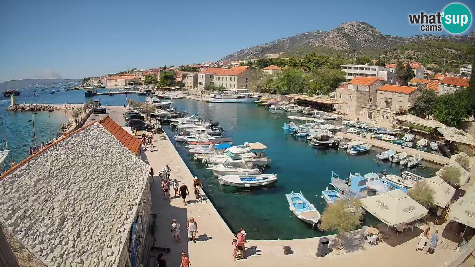 Webcam Bol Hafen – Liveblick auf Bol Riva & Marina