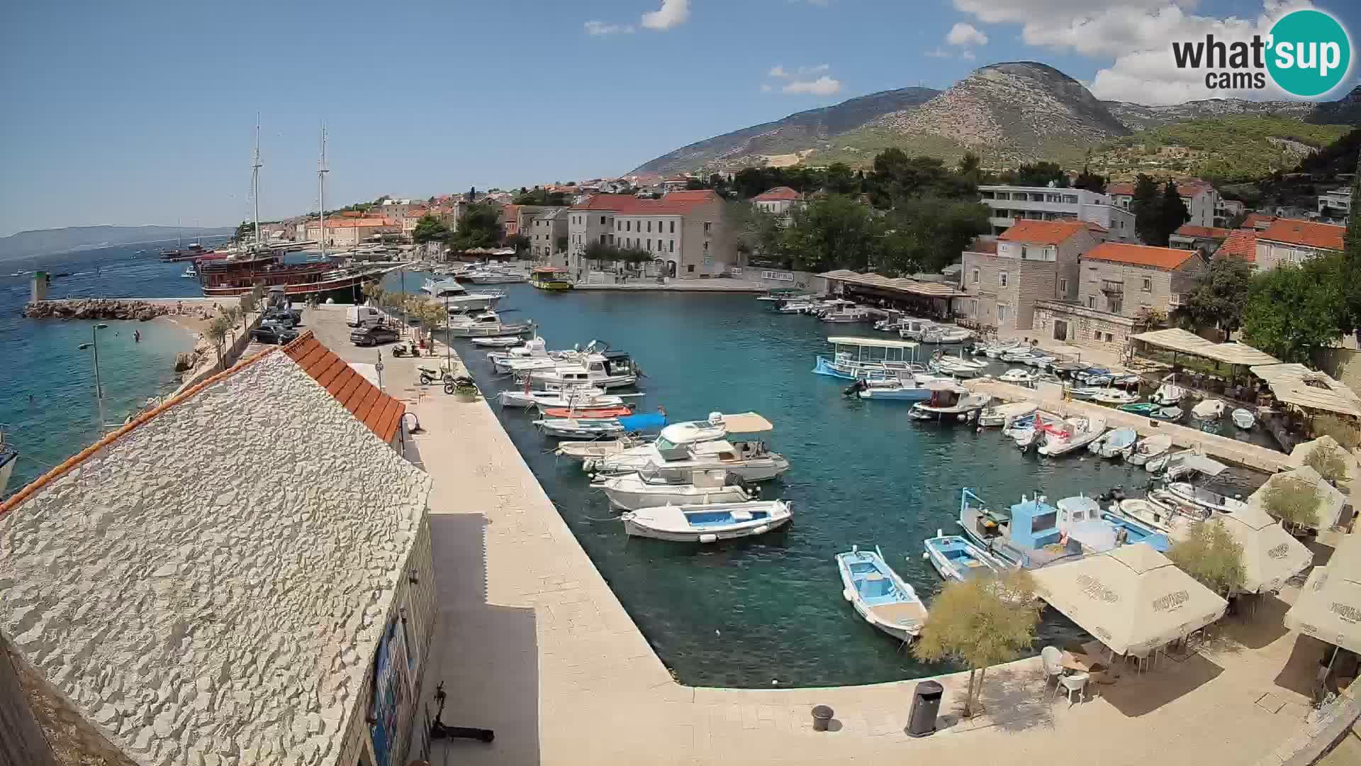 Webcam Bol Harbour – Live View of Bol Riva & Marina