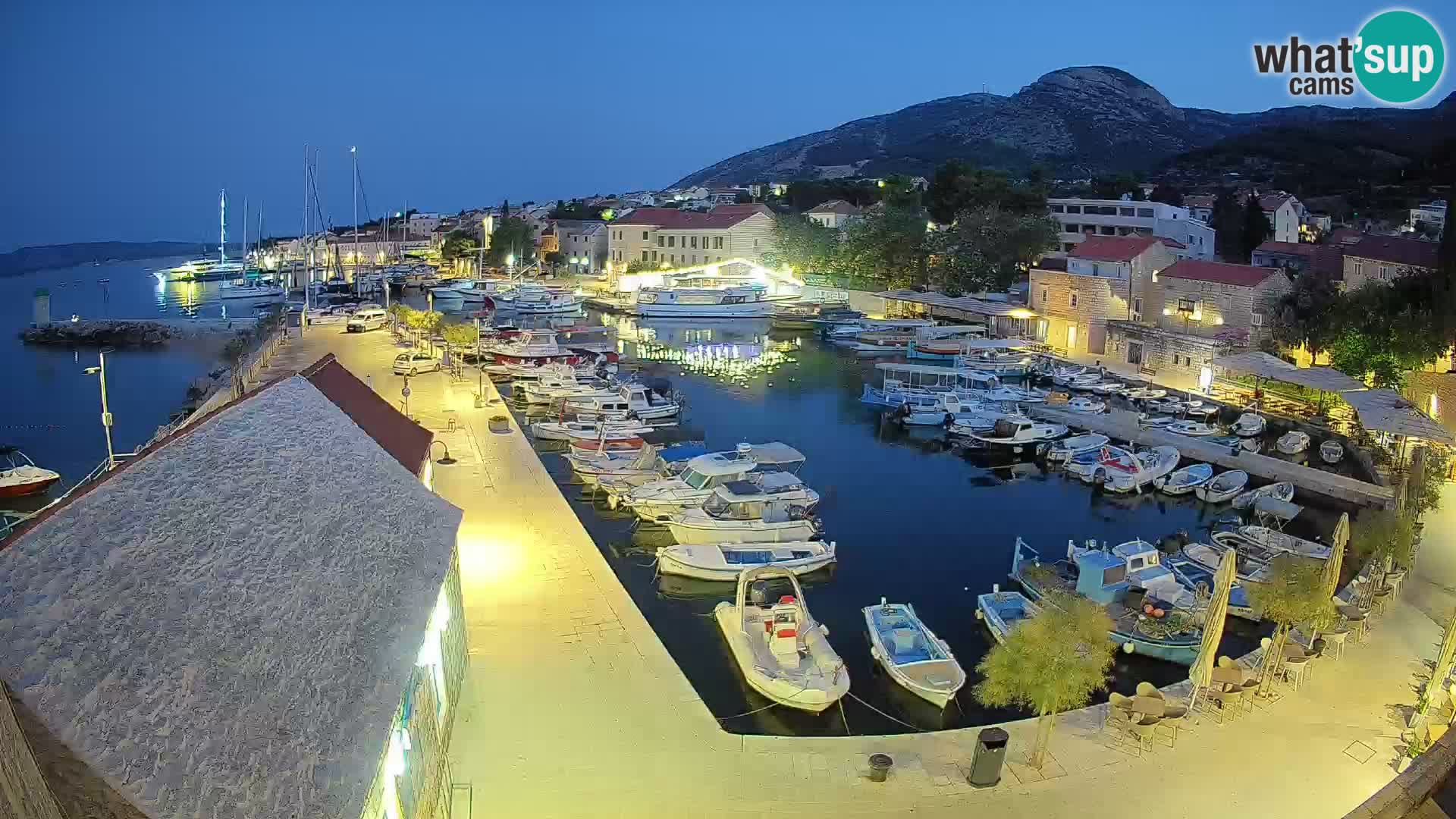 Webcam Bol Hafen – Liveblick auf Bol Riva & Marina