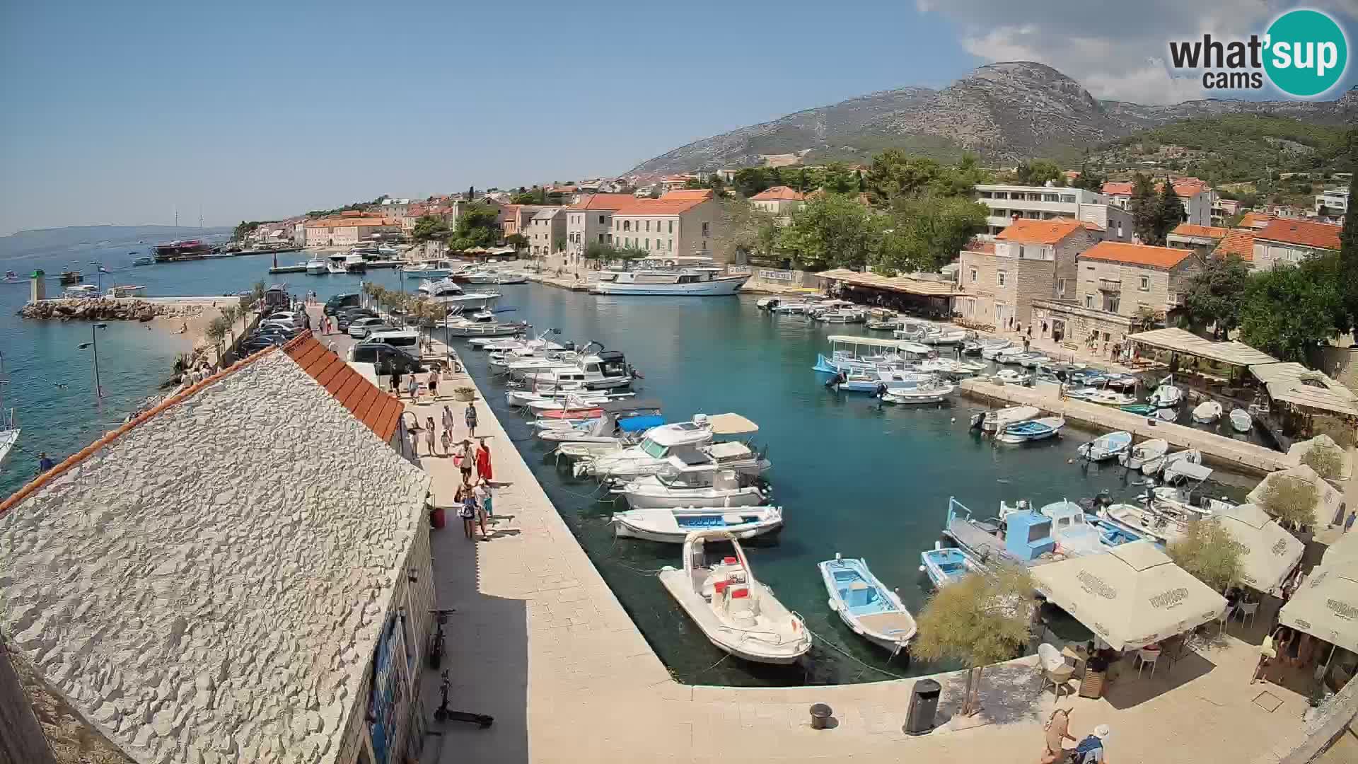 Webcam Bol Hafen – Liveblick auf Bol Riva & Marina