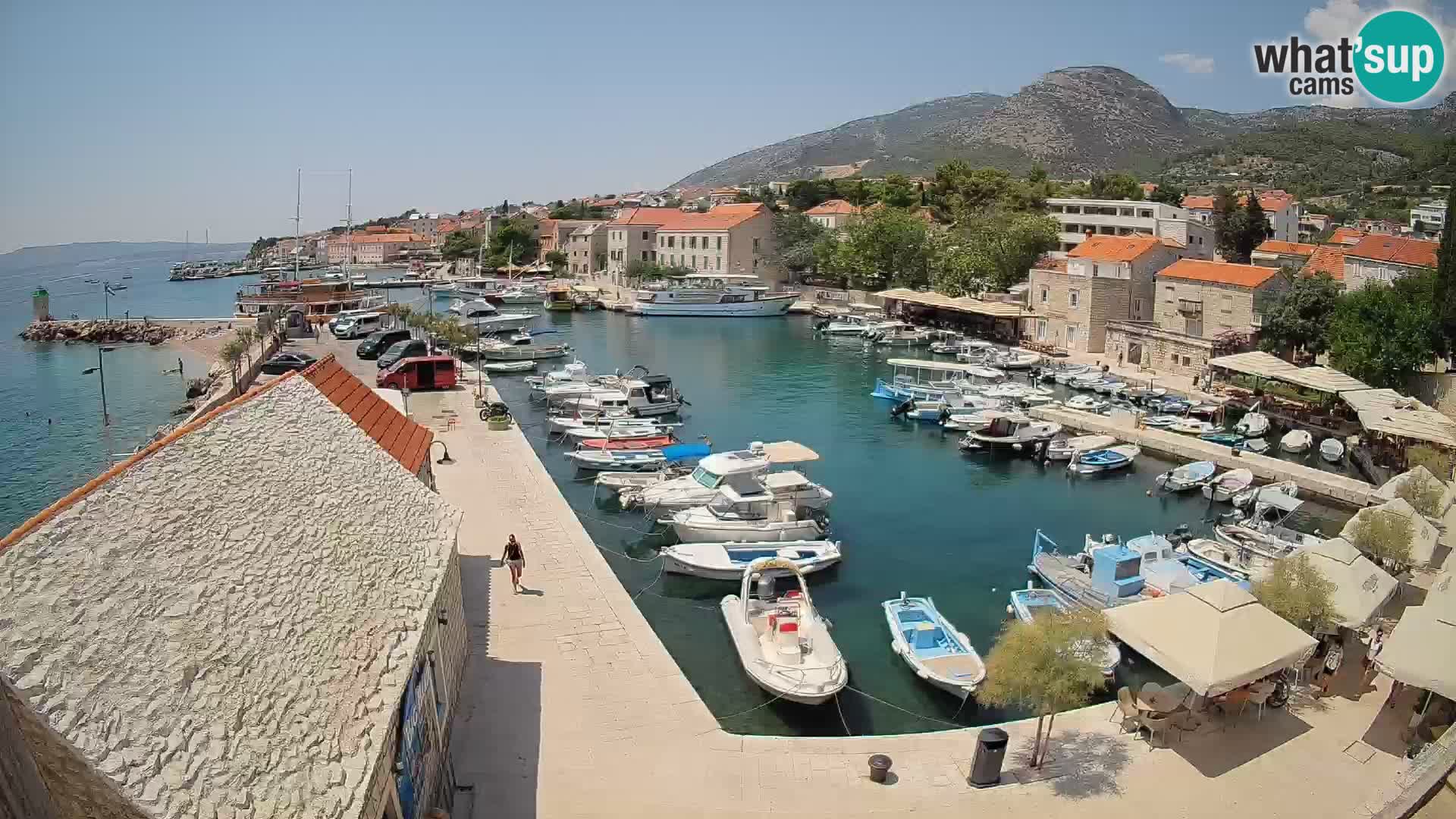 Webcam porto di Bol – Vista live sulla Riva e Marina