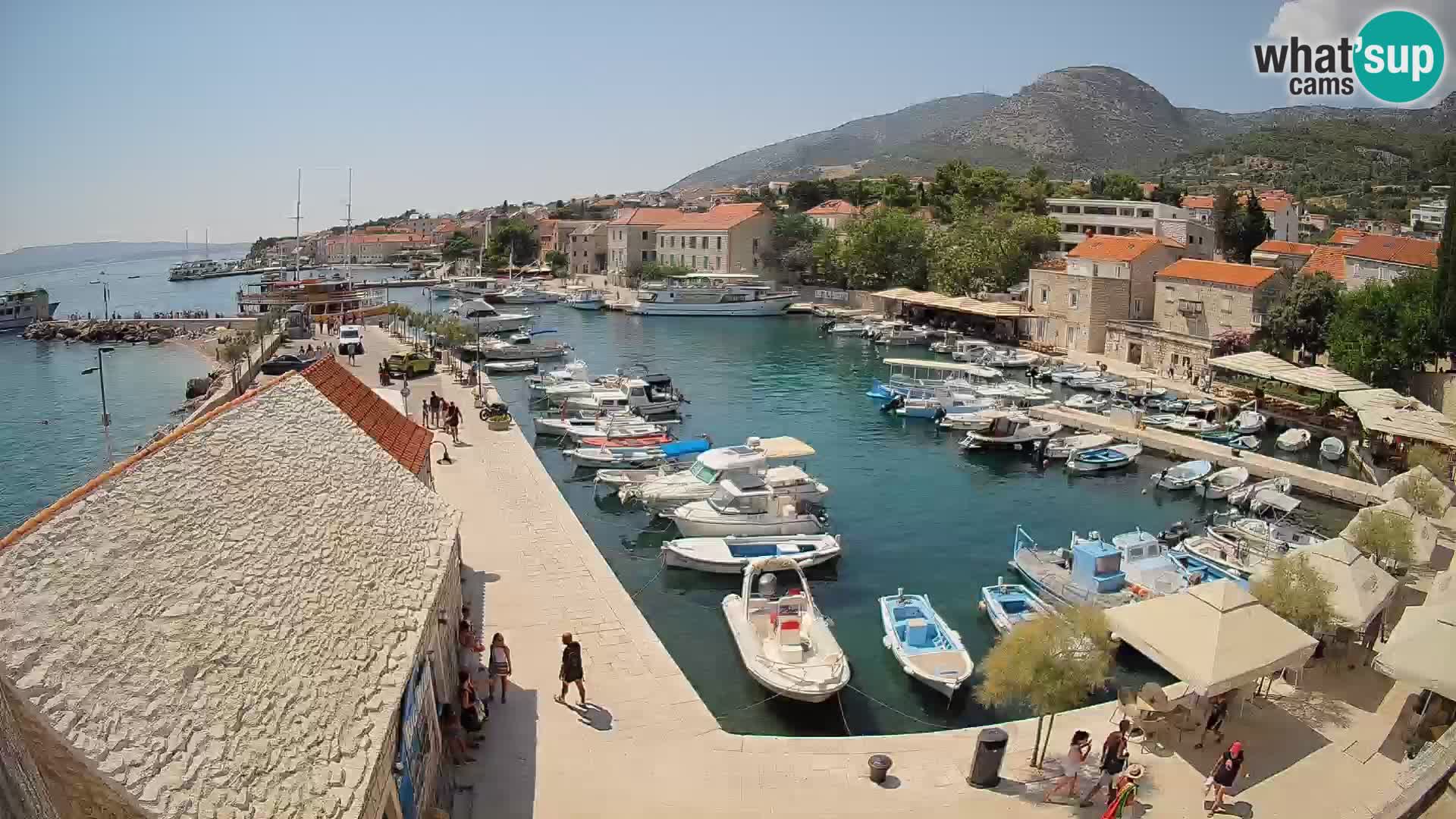 Webcam Bol Harbour – Live View of Bol Riva & Marina