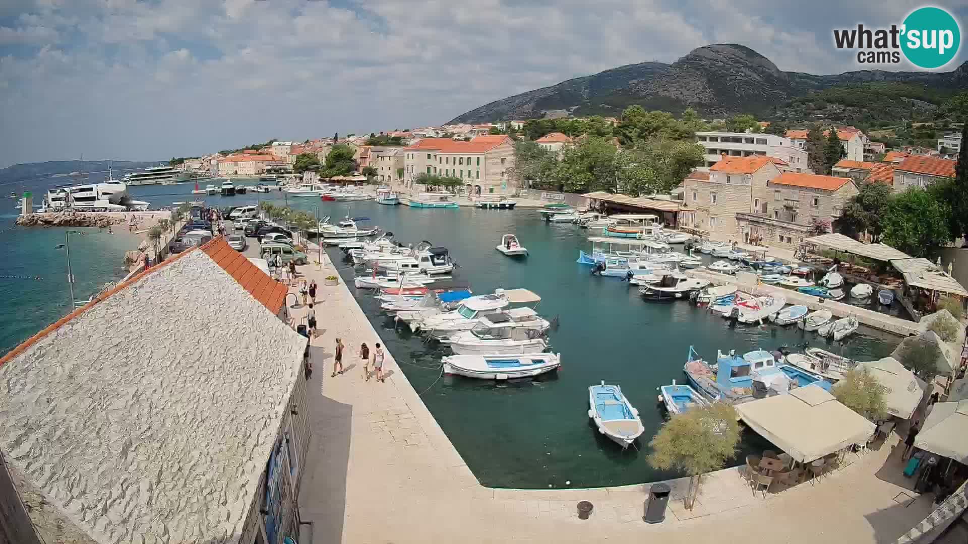 Webcam porto di Bol – Vista live sulla Riva e Marina