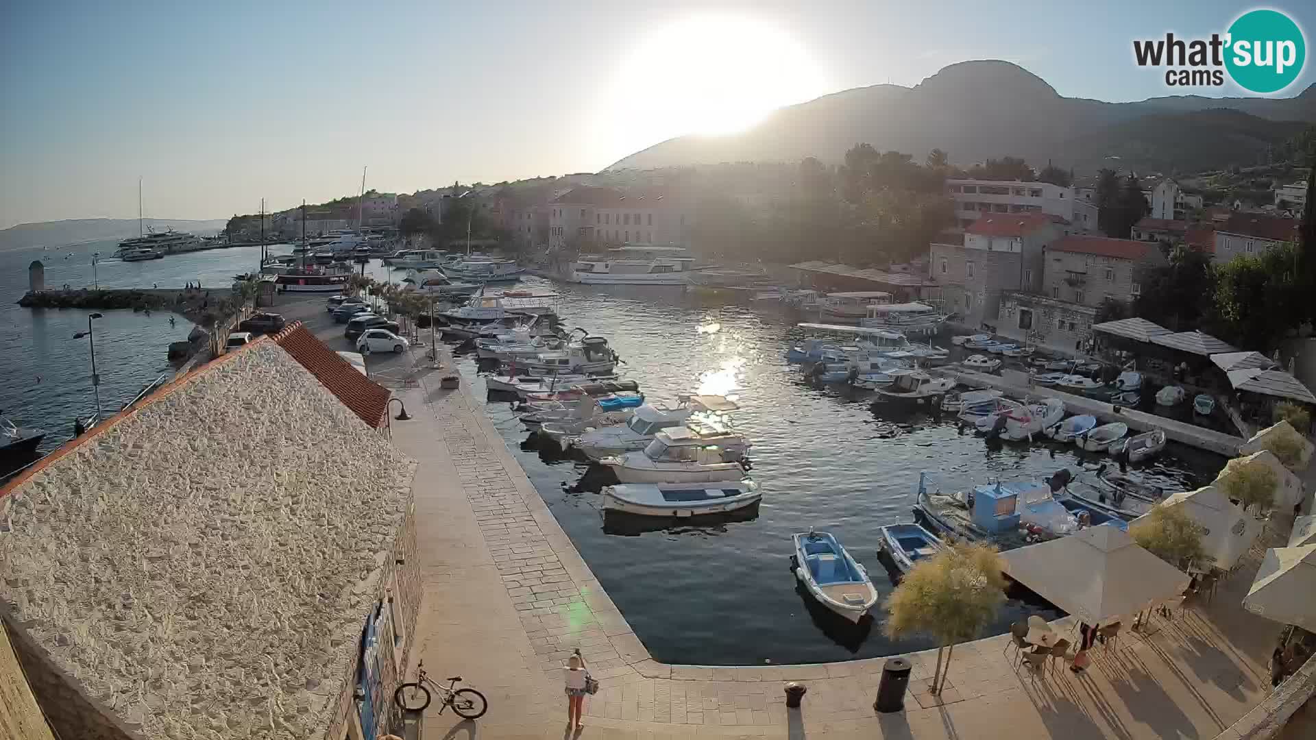 Webcam Bol Harbour – Live View of Bol Riva & Marina