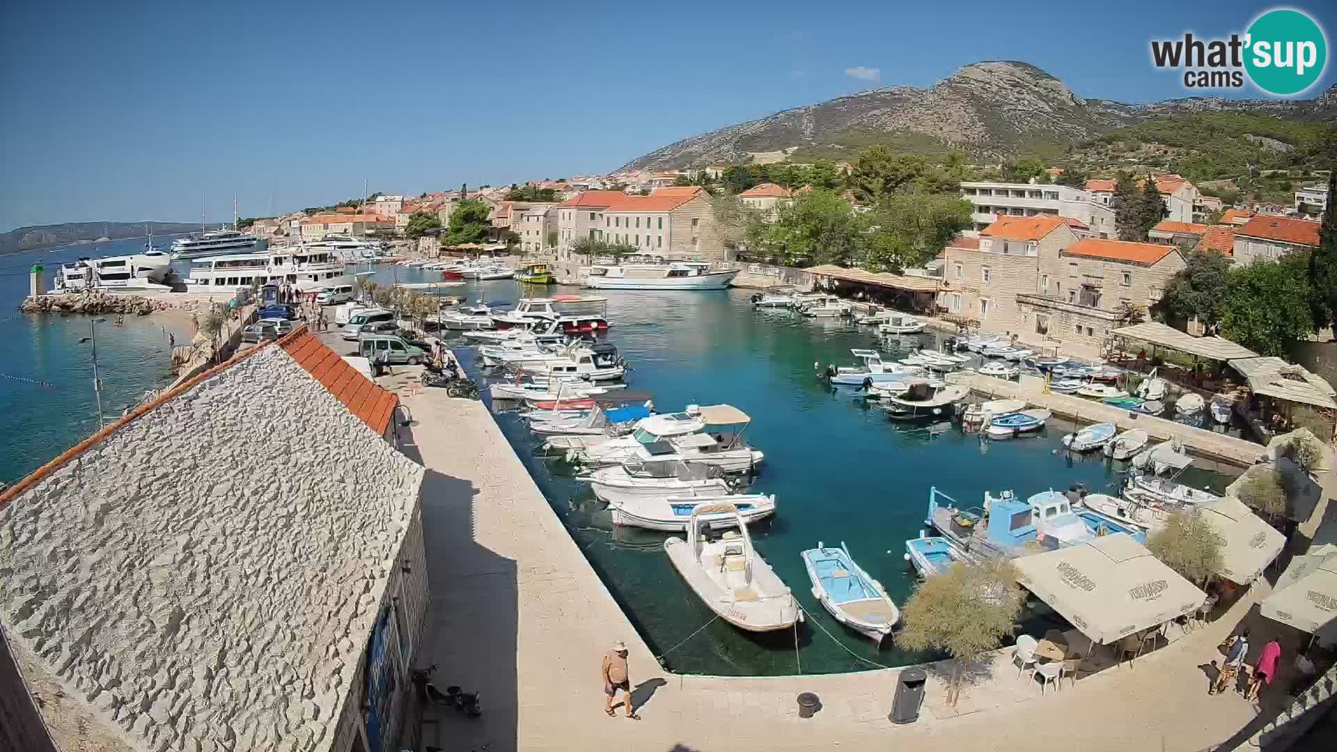Webcam Bol Hafen – Liveblick auf Bol Riva & Marina
